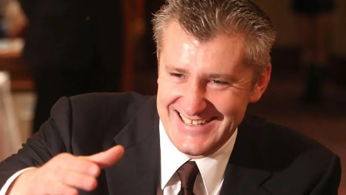 Davor Suker wurde einstimmig in seinem Amt bestätigt. Foto: Antonio Bat