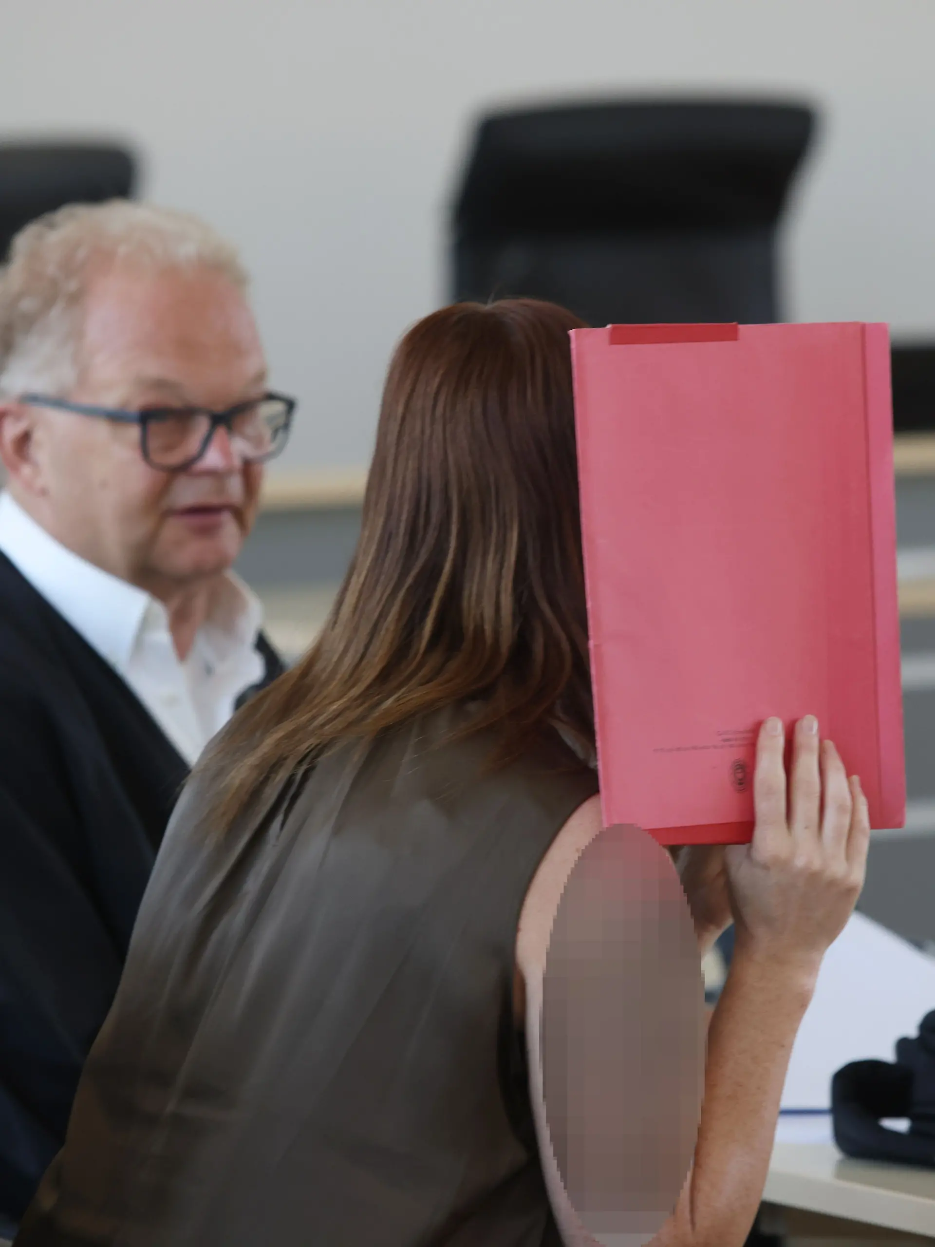 Bild zu: "Gina H.s Notruf von Fabians (†8) Leichenfundort – das Protokoll"