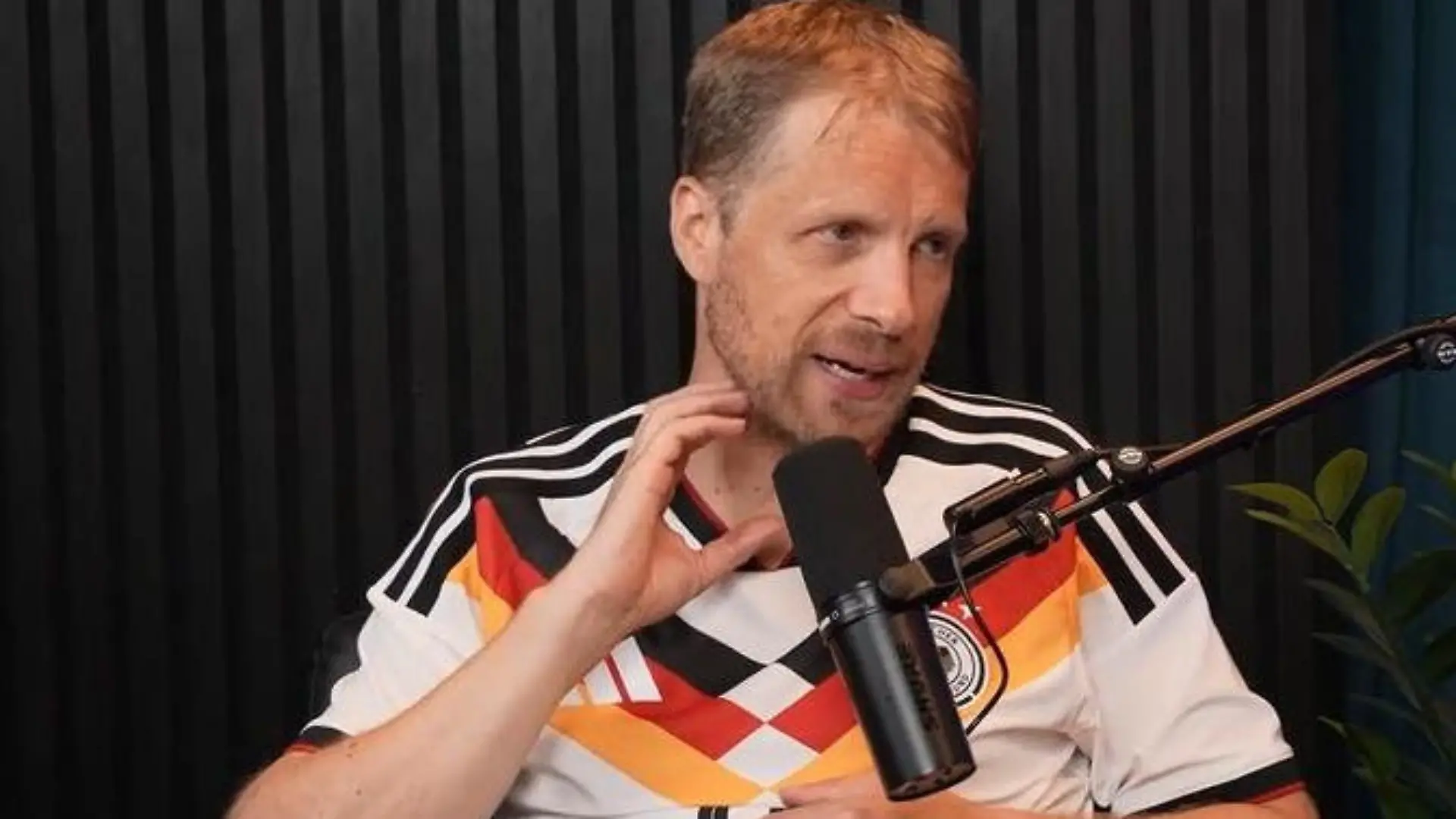 „Blähbauch!" Oliver Pocher schießt erneut gegen Amiras Schwangerschaft Im Podcast mit Pietro Lombardi