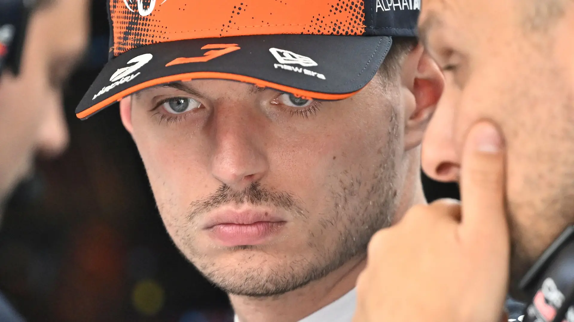 Max Verstappen krachte mit seinem Auto in die Streckenbegrenzung.