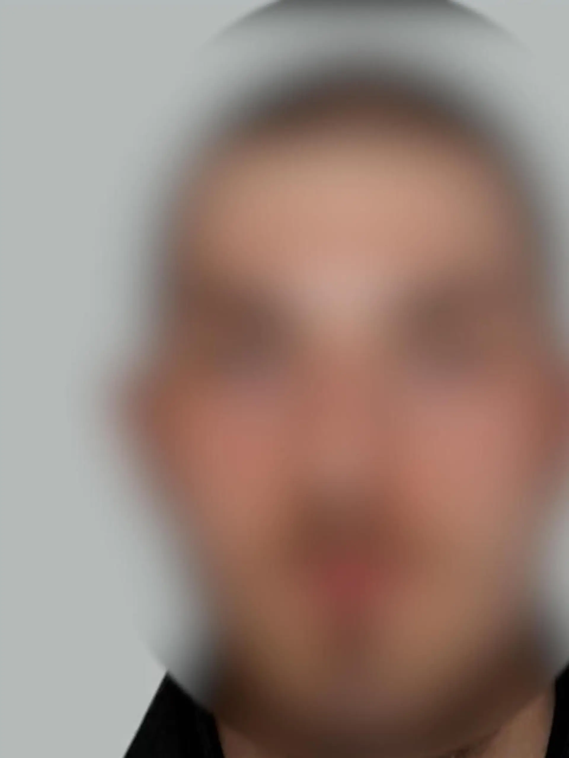 Bild zu: "Ist er der Doppelmörder von Bremen!? Polizei jagt jetzt diesen Mann (22)!"