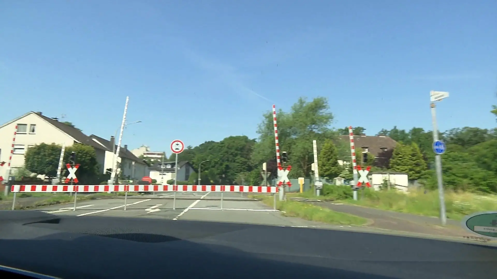 Bahnübergang bis 2030 gesperrt Ärger in Paderborn