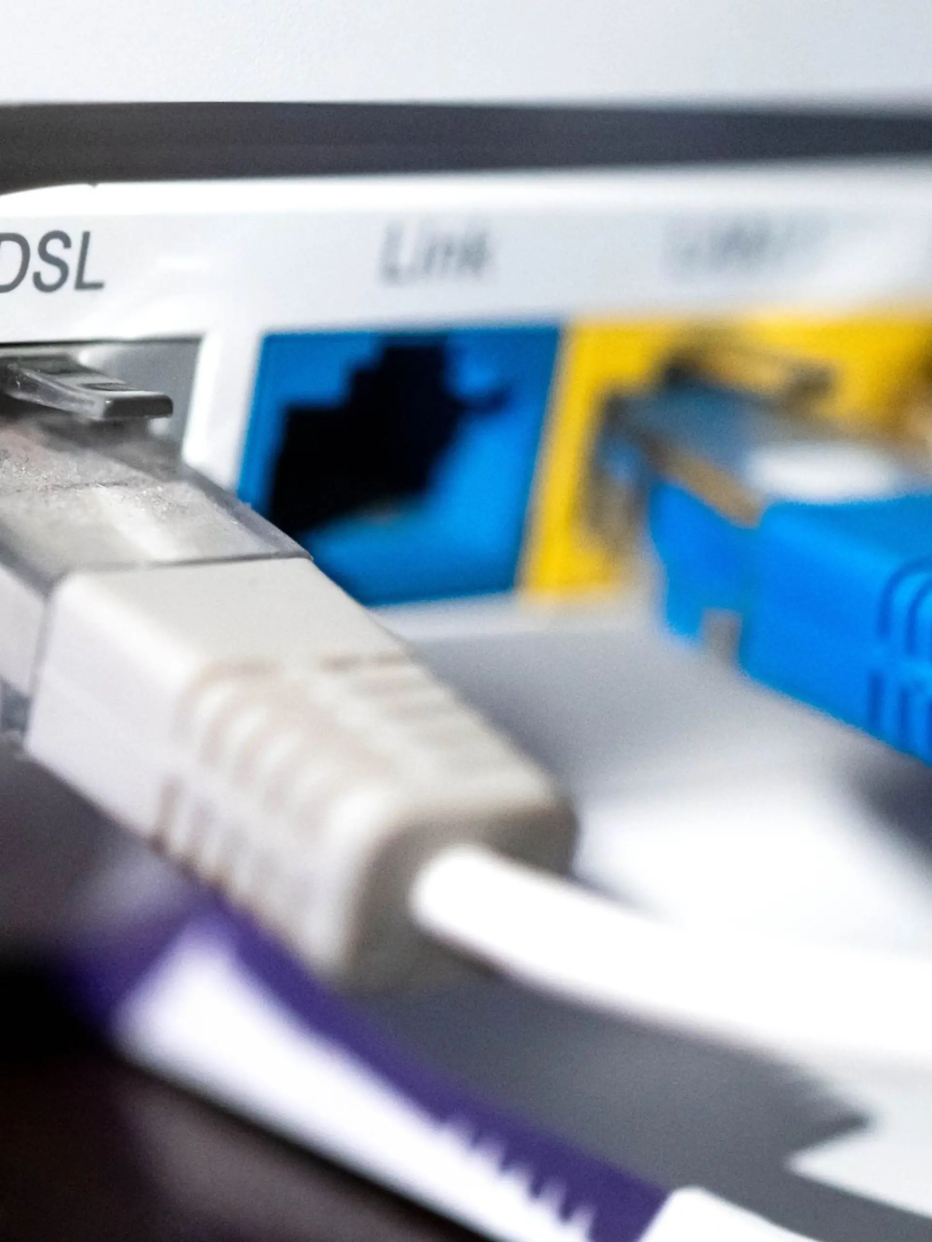 Telekommunikationsanbieter sind gesetzlich verpflichtet, die Leistung am neuen Wohnsitz bereitzustellen, ohne die vereinbarte Laufzeit oder sonstige Vertragsinhalte zu ändern.