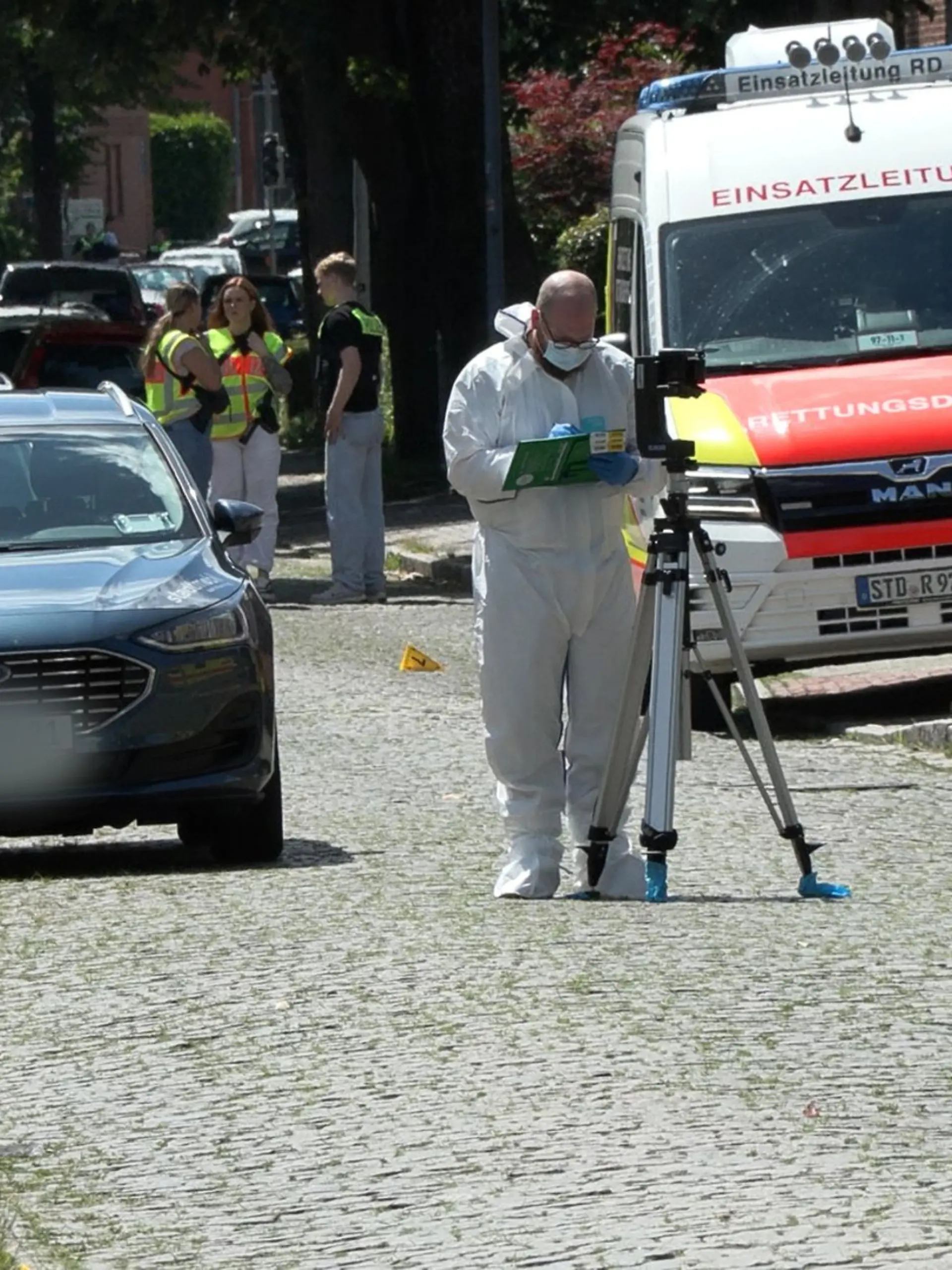Bild zu: "Sechs Tote nach Schüssen in Jugendeinrichtung "