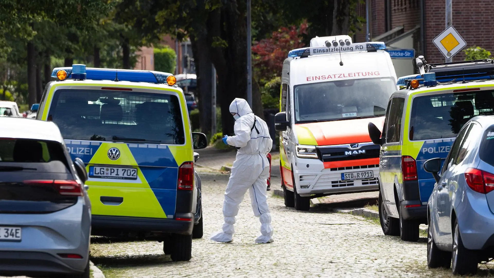 Sechs Tote in Stade – alle Fakten, alle Hintergründe RTL Aktuell Spezial - die ganze Sendung
