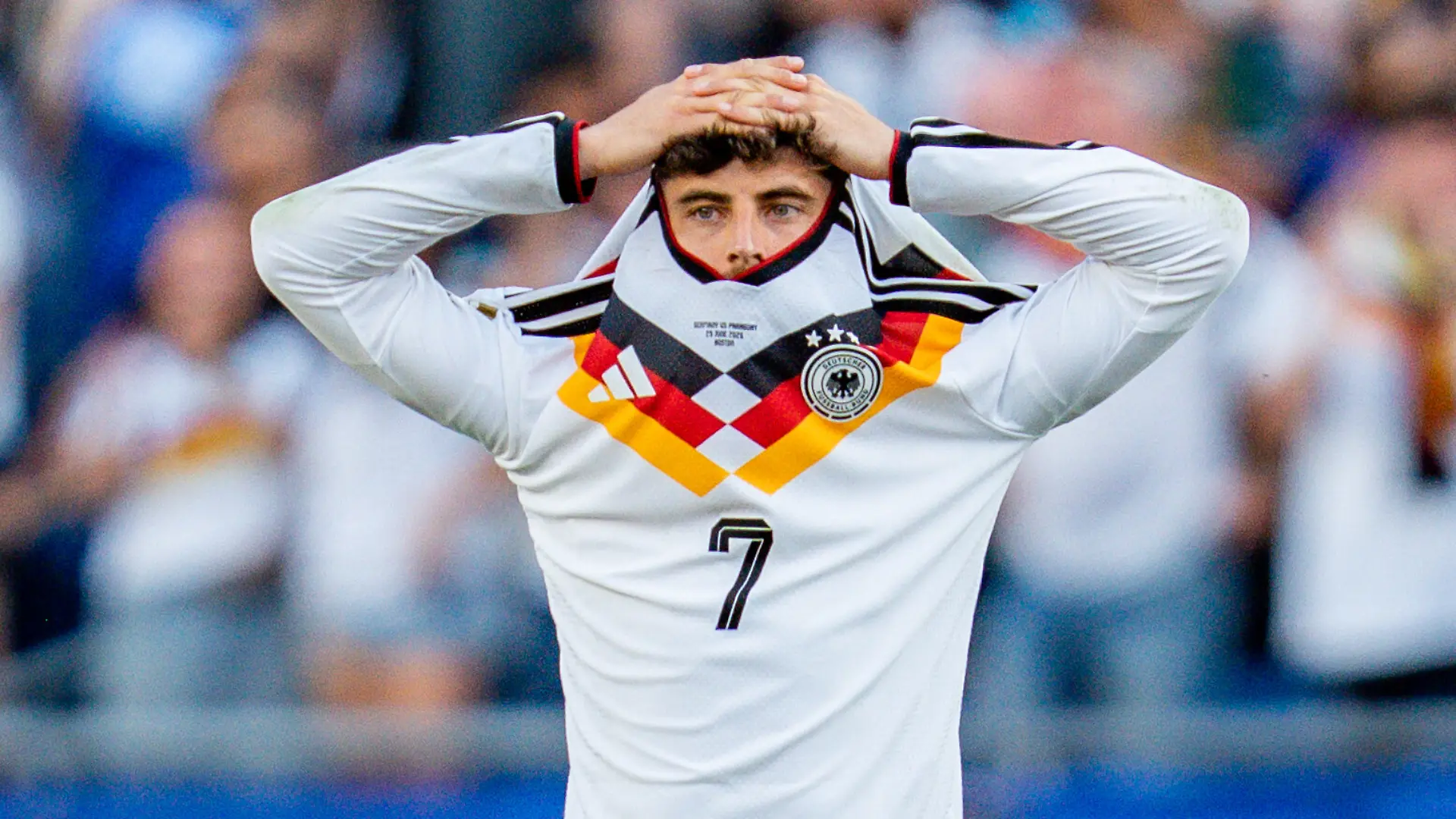 FIFA Fussball Weltmeisterschaft 2026, Sechszehntelfinale, Deutschland vs. Paraguay, 29.06.2026, Boston Stadium Nick Woltemade (Deutschland) Kai Havertz (Deutschland) unzufrieden unglücklich traurig enttäuscht