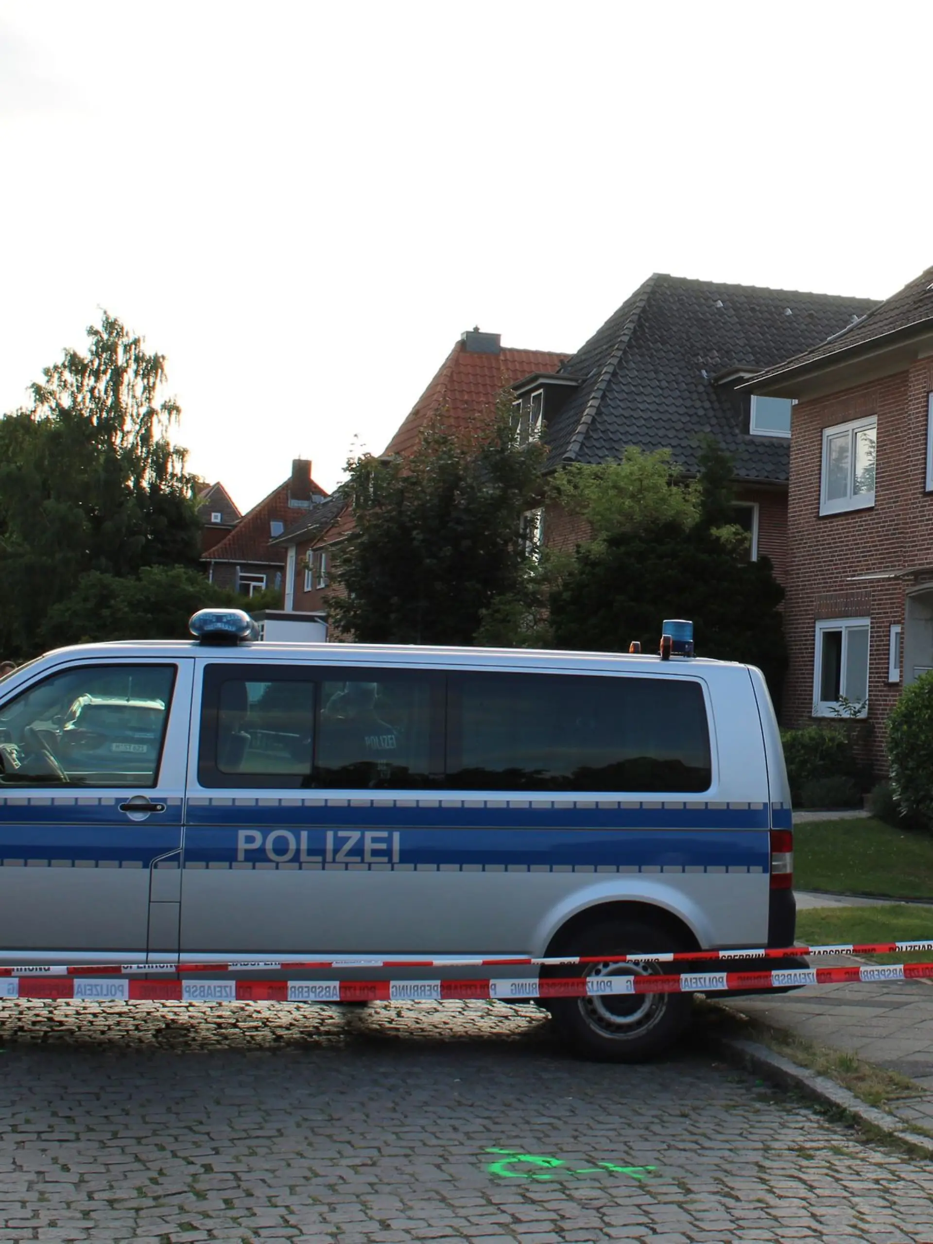 Bild zu: "Unter den Todesopfern sind drei Mitarbeitende des Jugendamtes der Region Hannover"