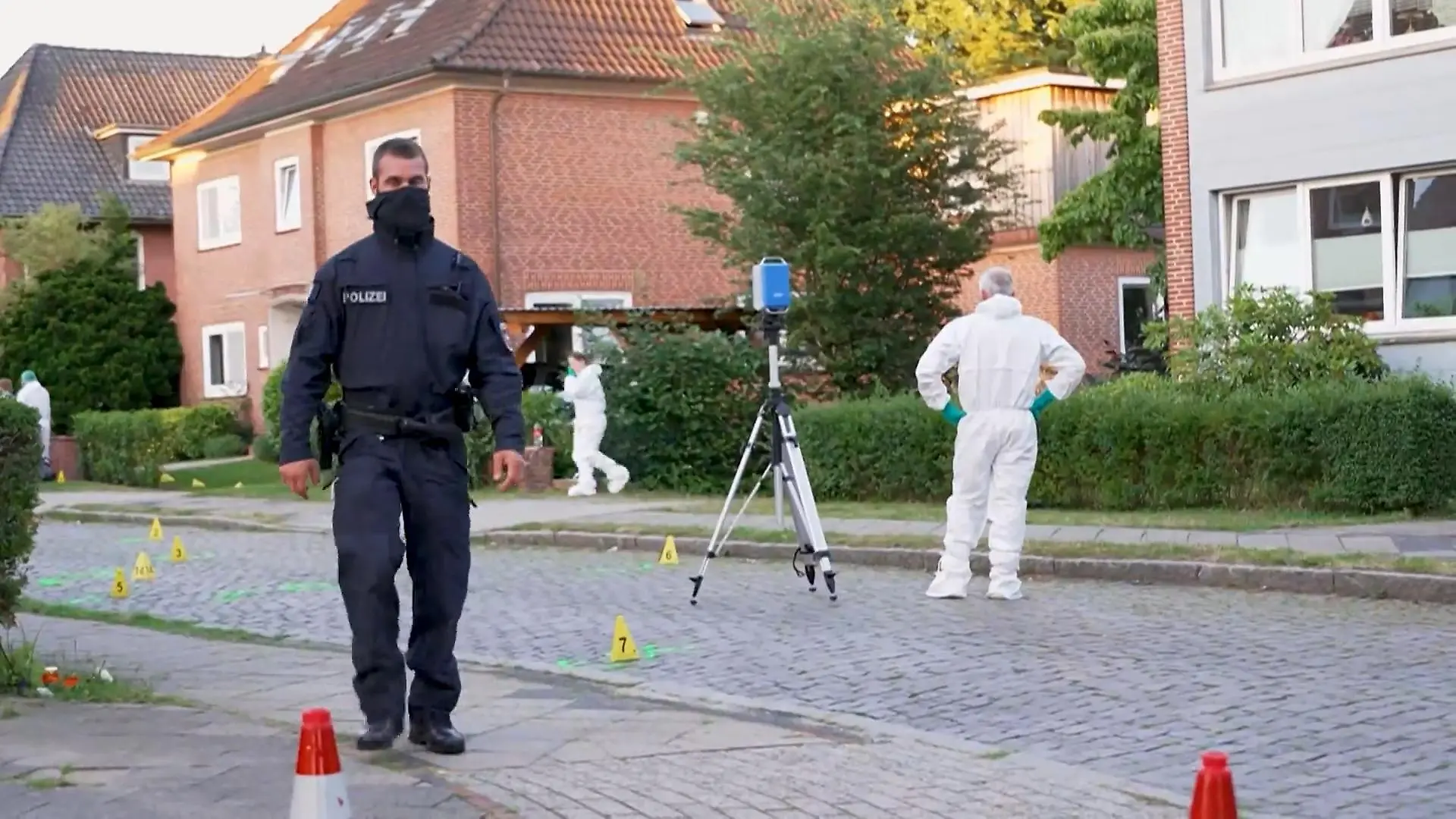 Was wir über die Bluttat von Stade wissen! Kriminalität Mutter Kind Tod