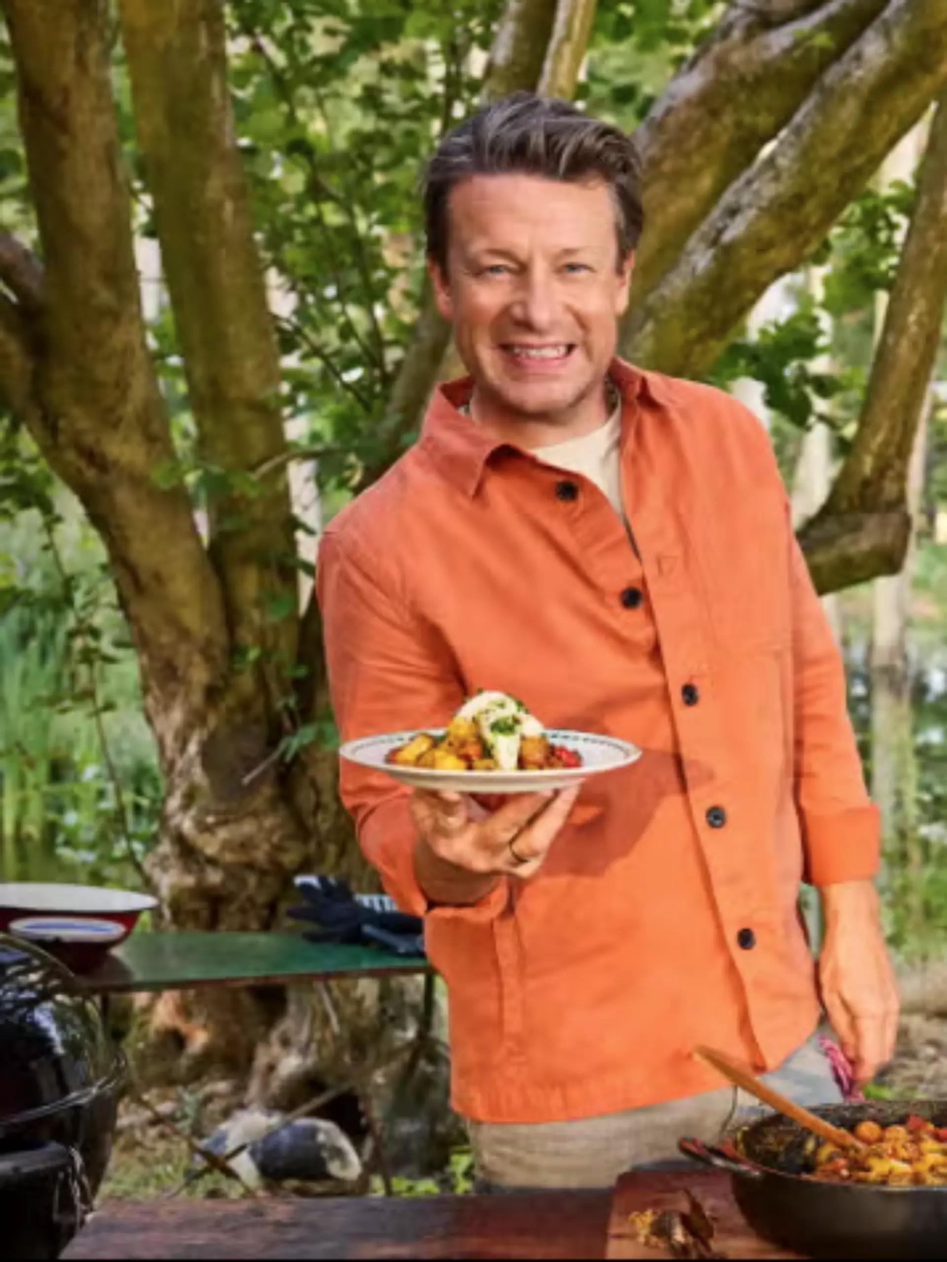 Jamie Oliver zeigt abwechslungsreiche Rezept für den Grill.