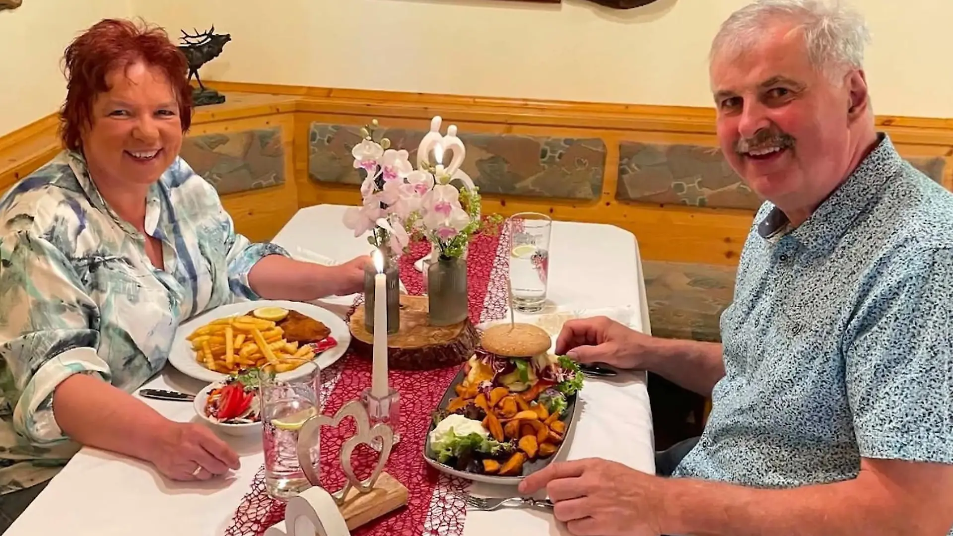 17. Hochzeitstag! Hier begann die Liebe von „Bauer sucht Frau"-Traumpaar Anja und Bruno Erst Heu ernten, dann ins Restaurant
