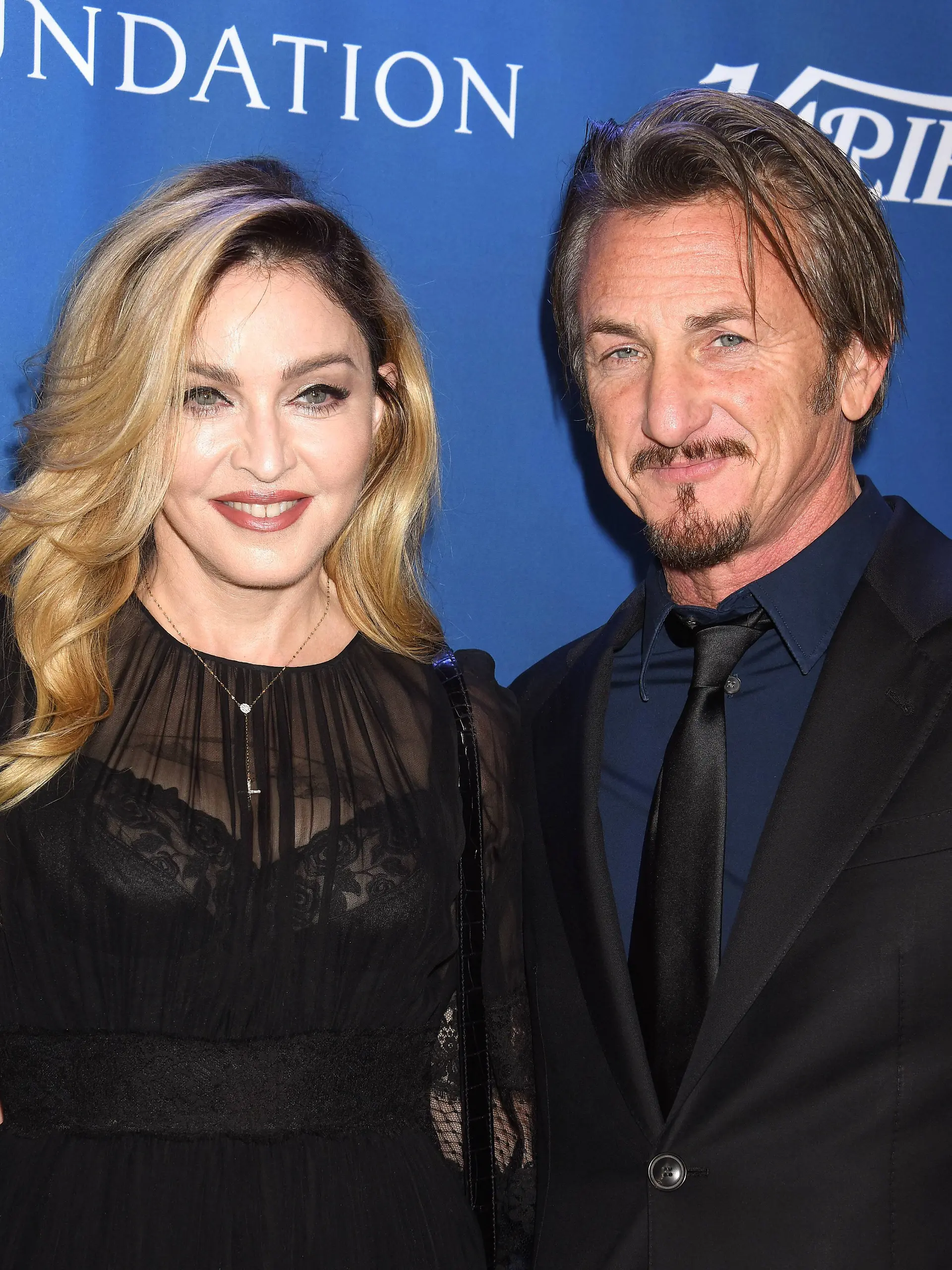 Madonna and Sean Penn arriving at the 5th Annual Help Haiti Home Benefit in Beverly Hills, California - Jan 9, 2016 - 5th Annual Help Haiti Home Benefit, Beverly Hills California USA Montage Beverly Hills PUBLICATIONxINxGERxSUIxAUTxONLY Copyright: xTammiexArroyox h_00229516