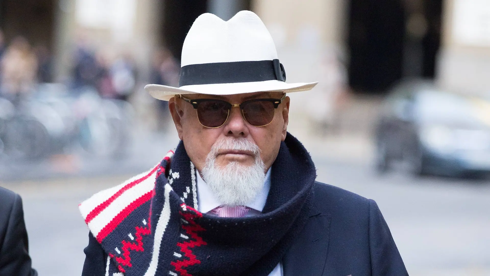 . 11/11/2014. London, United Kingdom. Gary Glitter arrives at Crown Court. Southwark Crown Court. PUBLICATIONxINxGERxSUIxAUTxHUNxONLY xDanielxLeal-Olivasx/xi-Imagesx IIM-3483-0004
11 11 2014 London United Kingdom Gary Glitter arrives AT Crown Court Southwark Crown Court PUBLICATIONxINxGERxSUIxAUTxHUNxONLY xDanielxLeal Xi iim