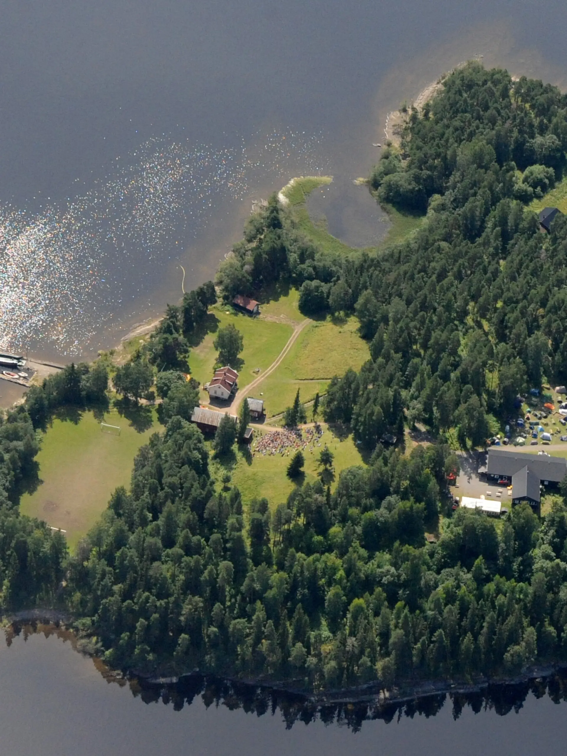 Luftaufnahme von der Insel Utøya