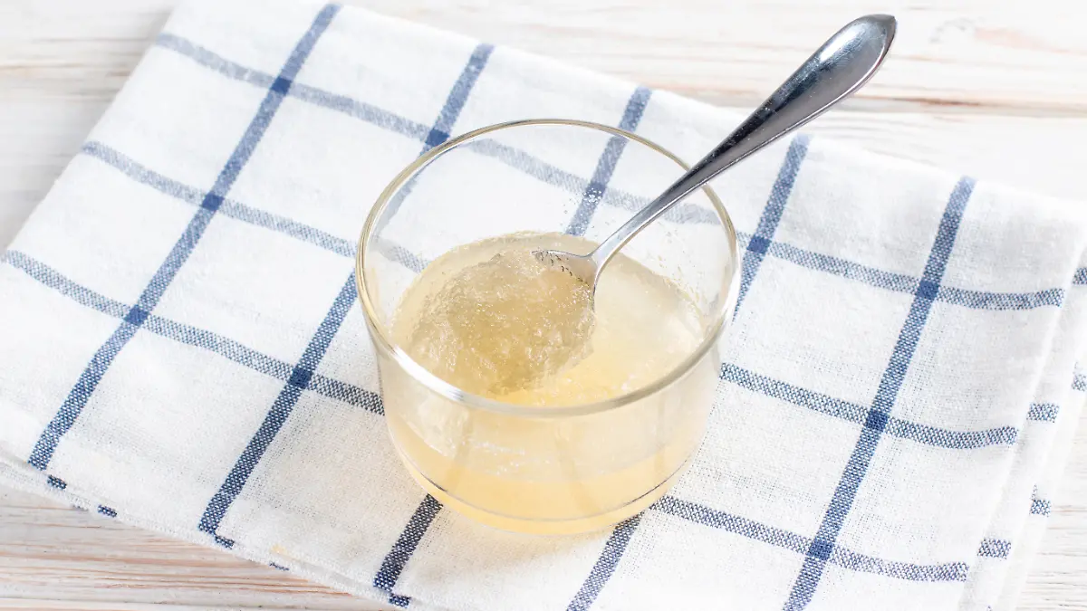 Der „Natural Ozempic”-Drink geht gerade viral – kann Gelatine wirklich beim Abnehmen helfen?