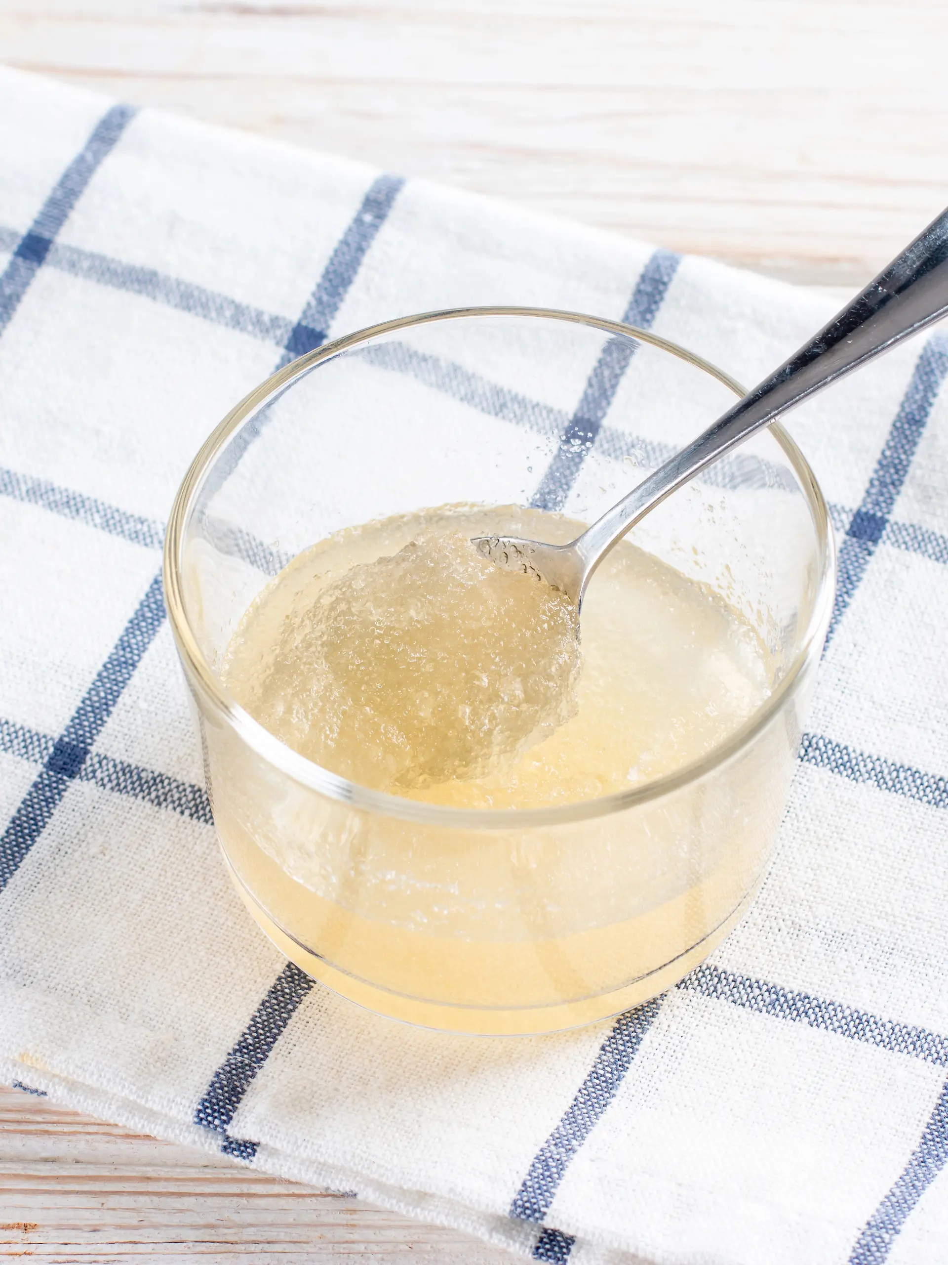 Gelatine in Wasser aufgelöst