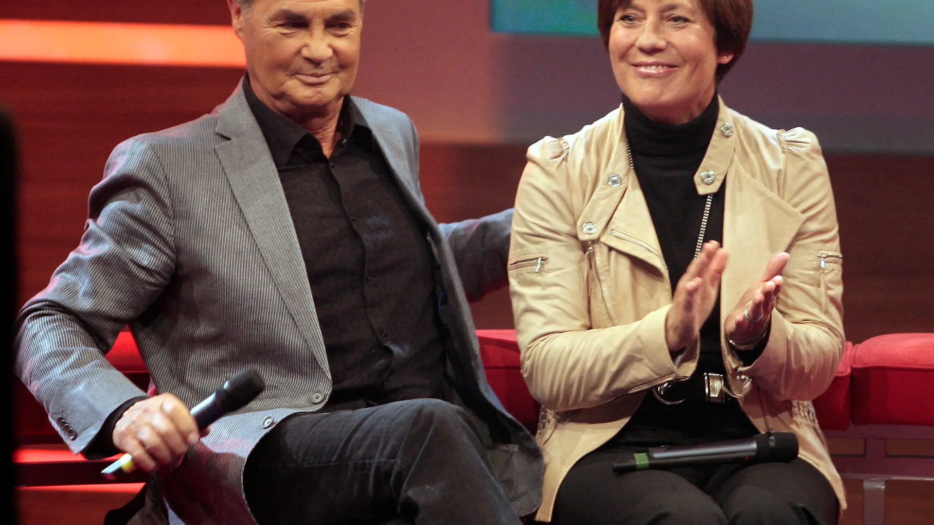 RAU//MITTERM_VONERWUE_C12_RAU.JPG, MUENCHEN MÜNCHEN, DEUTSCHLAND, 12.10.2009, Rosi MITTERMAIER und Manfred VORDERWUELBECKE, Jubiläumssendung , 1.500 te. Sendung von Blickpunkt Sport am Montag , BR3 , Bayern 3, Bayerischer Rundfunk ,