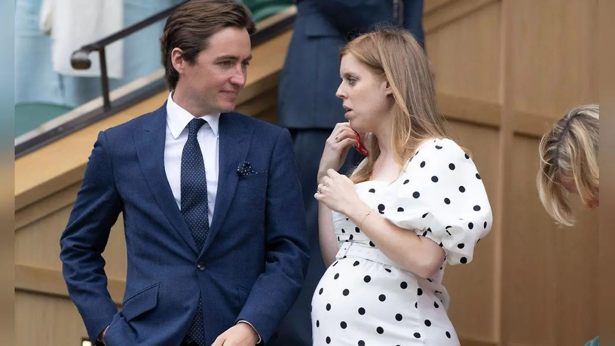 Wimbledon: Prinzessin Beatrice zeigt Babybauch im Polka-Dot-Kleid
