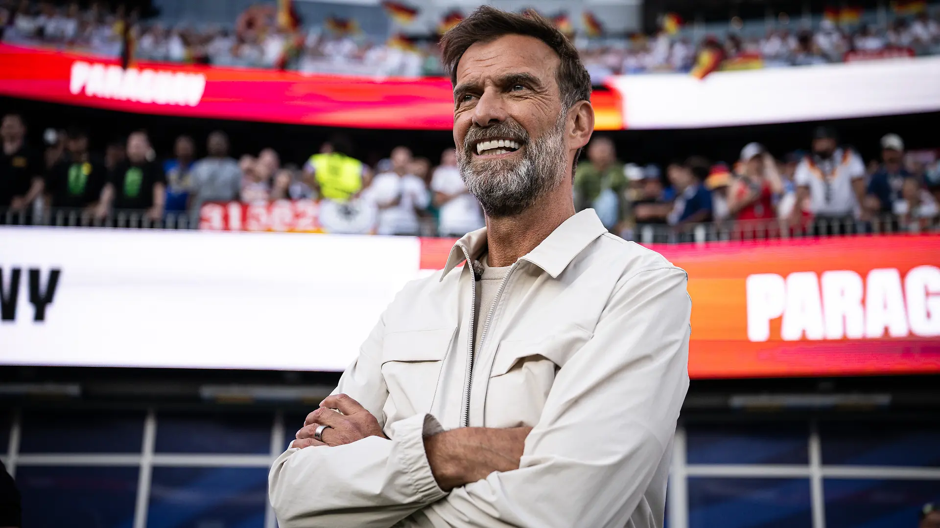 Fussball FIFA WM 2026 Sechzehntelfinale in Boston Deutschland - Paraguay 29.06.2026 Magenta TV Experte Juergen Klopp beobachtet das Elfmeterschiessen FOTO: Pressefoto ULMER / Markus Ulmer xxNOxMODELxRELEASExx