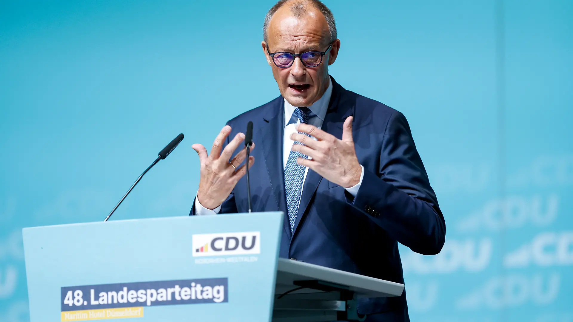 Bundeskanzler Friedrich Merz (CDU) spricht beim Landesparteitag der CDU Nordrhein-Westfalen. (zu dpa: «Merz: Vor Deutschland liegen sehr gute Jahre») +++ dpa-Bildfunk +++