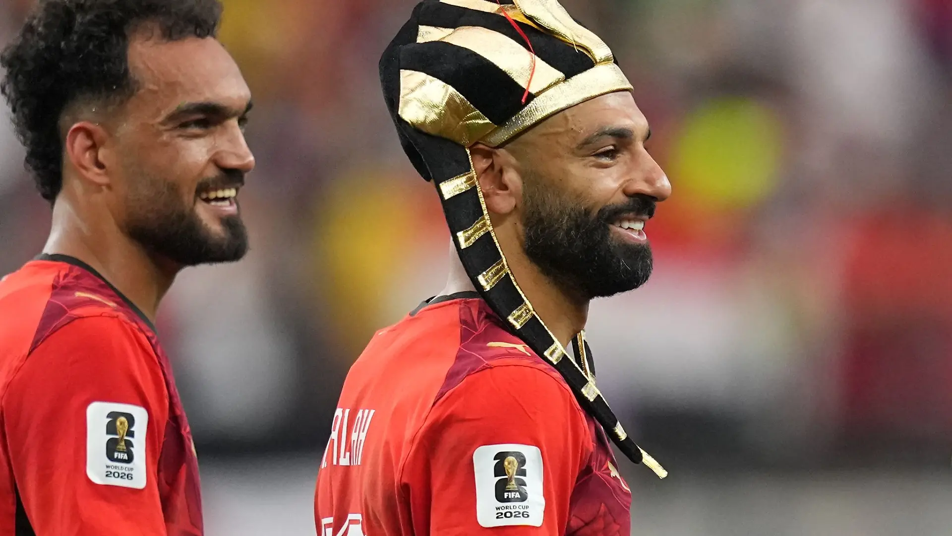 Der Ägypter Mohamed Salah (r) feierte den historischen Sieg seines Teams.