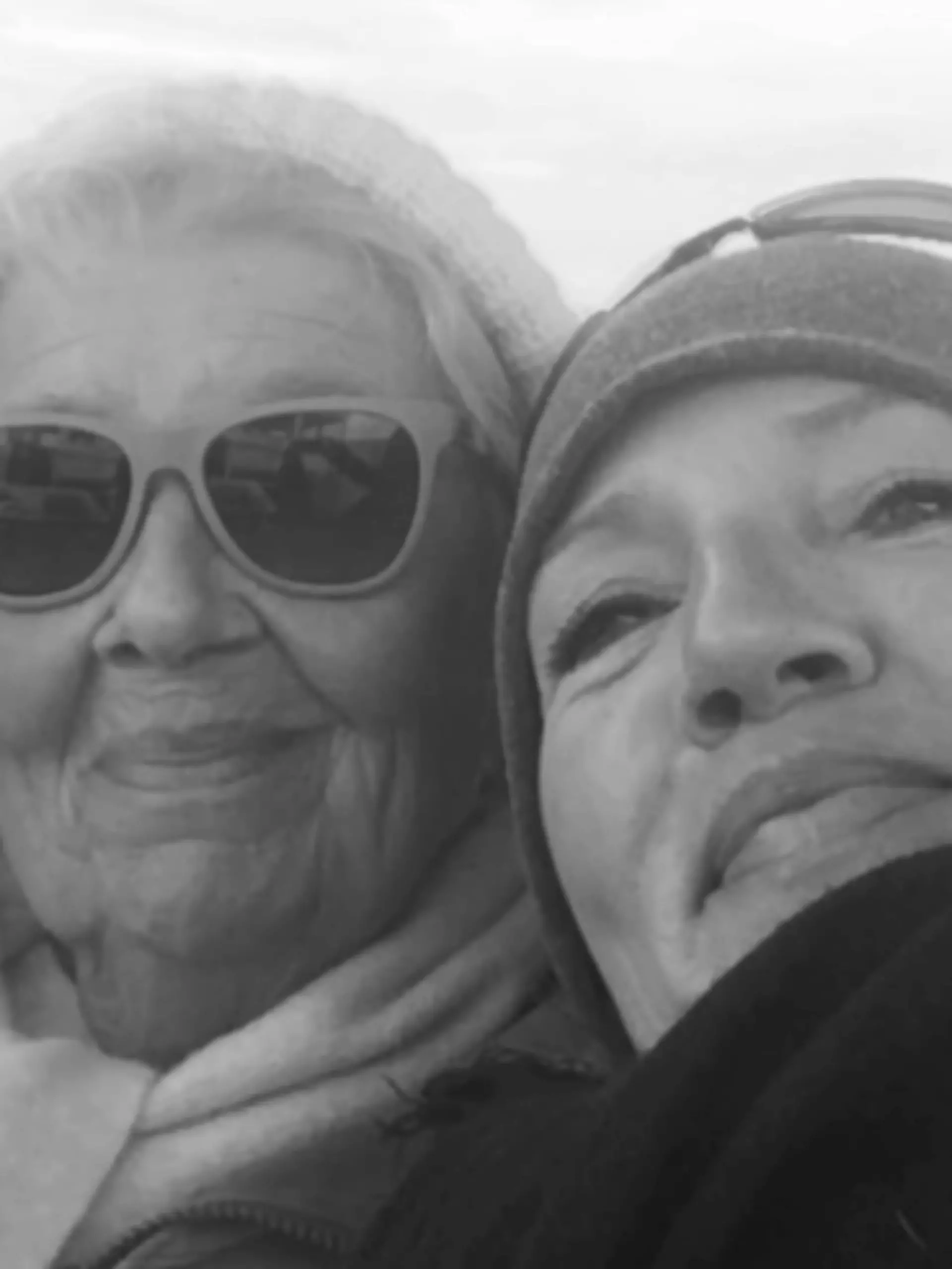 Katy Karrenbauer mit ihrer Mama 