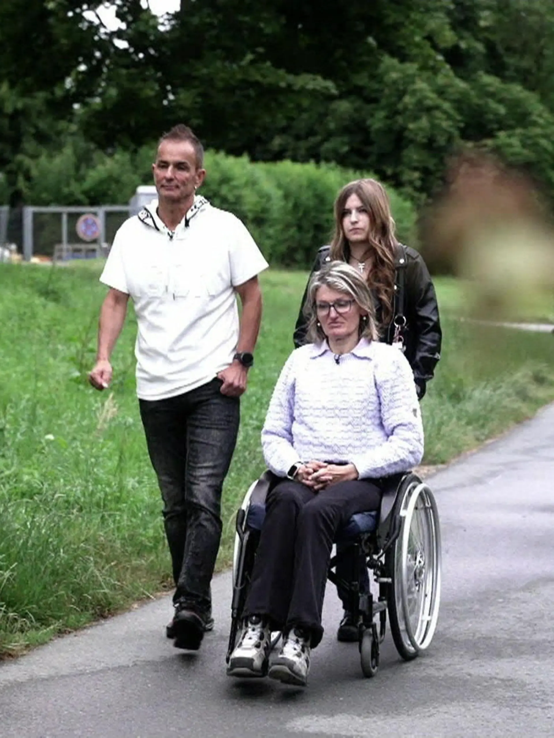 Bild zu: "Lena kommt zur Welt, während ihre Mama im Wachkoma liegt"