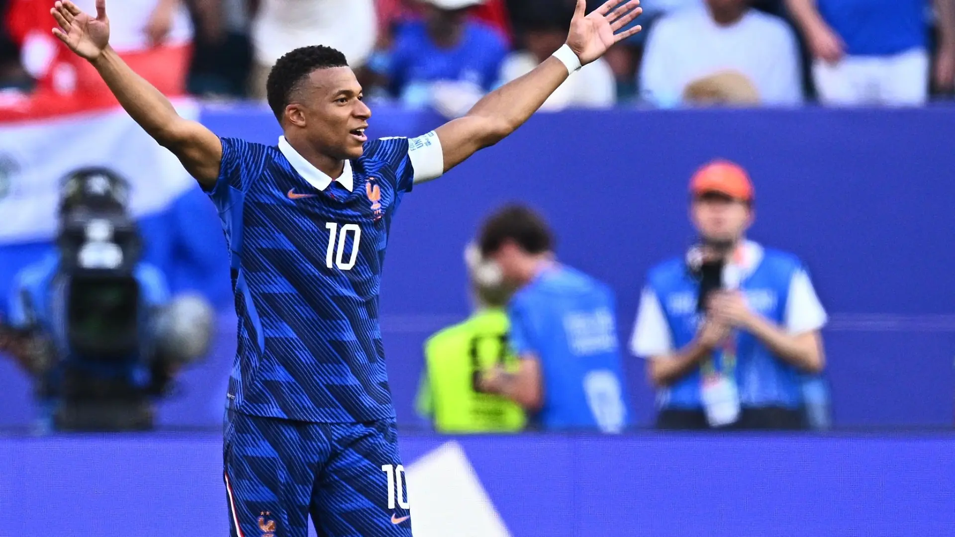 Am Ende der lachende Gewinner: Kylian Mbappé.
