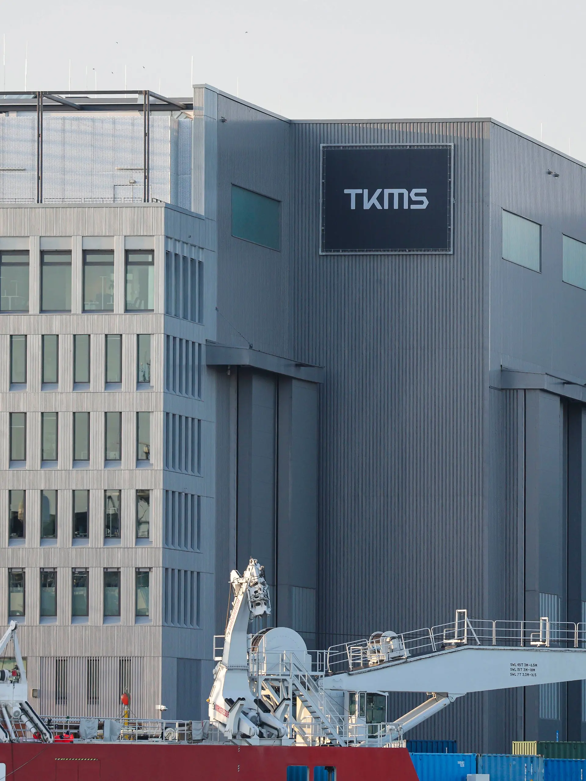 Die Schiffbauhalle von Thyssenkrupp Marine Systems (TKMS).