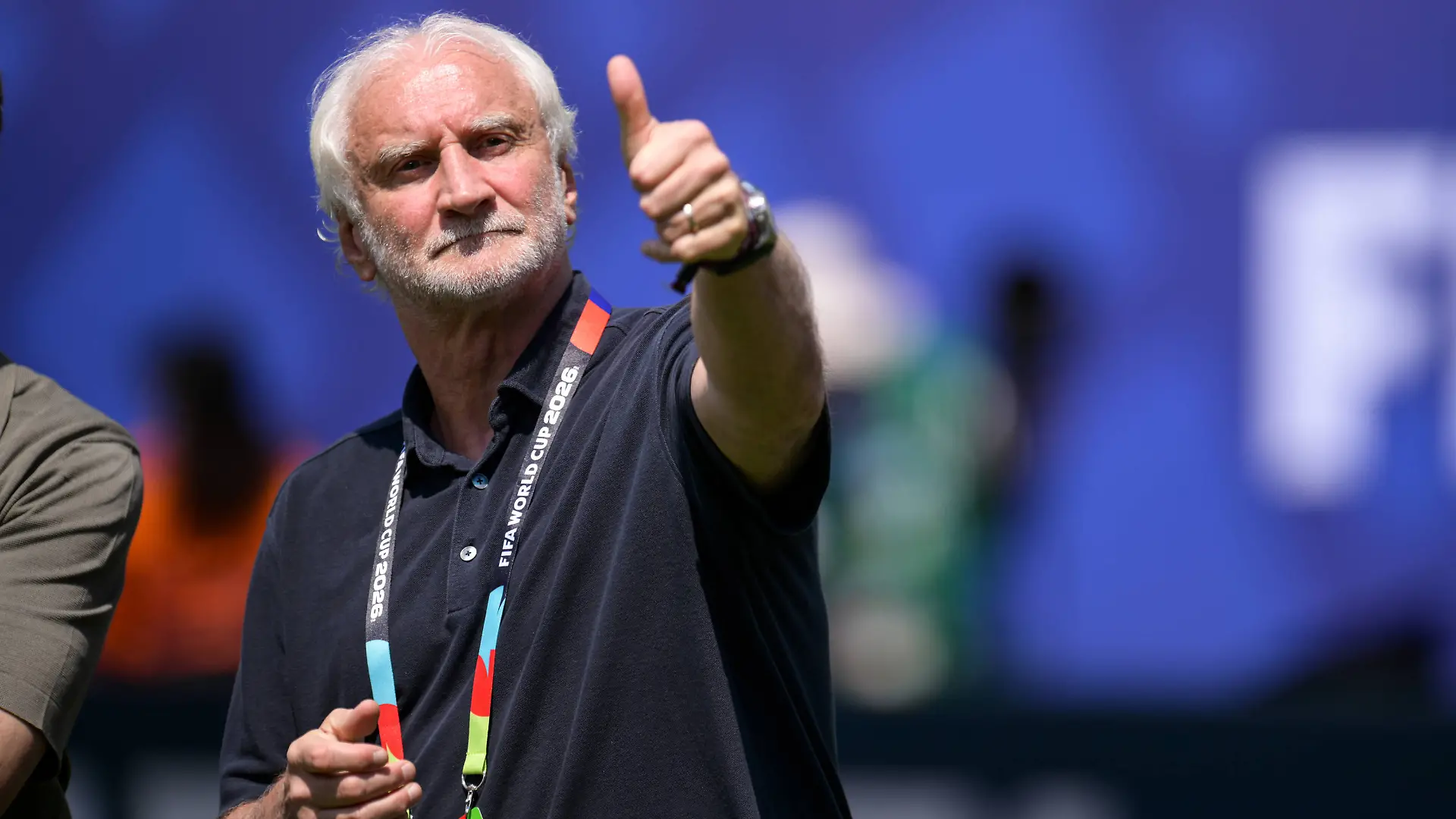 Bild zu: "Rudi Völler bleibt DFB-Sportdirektor!"