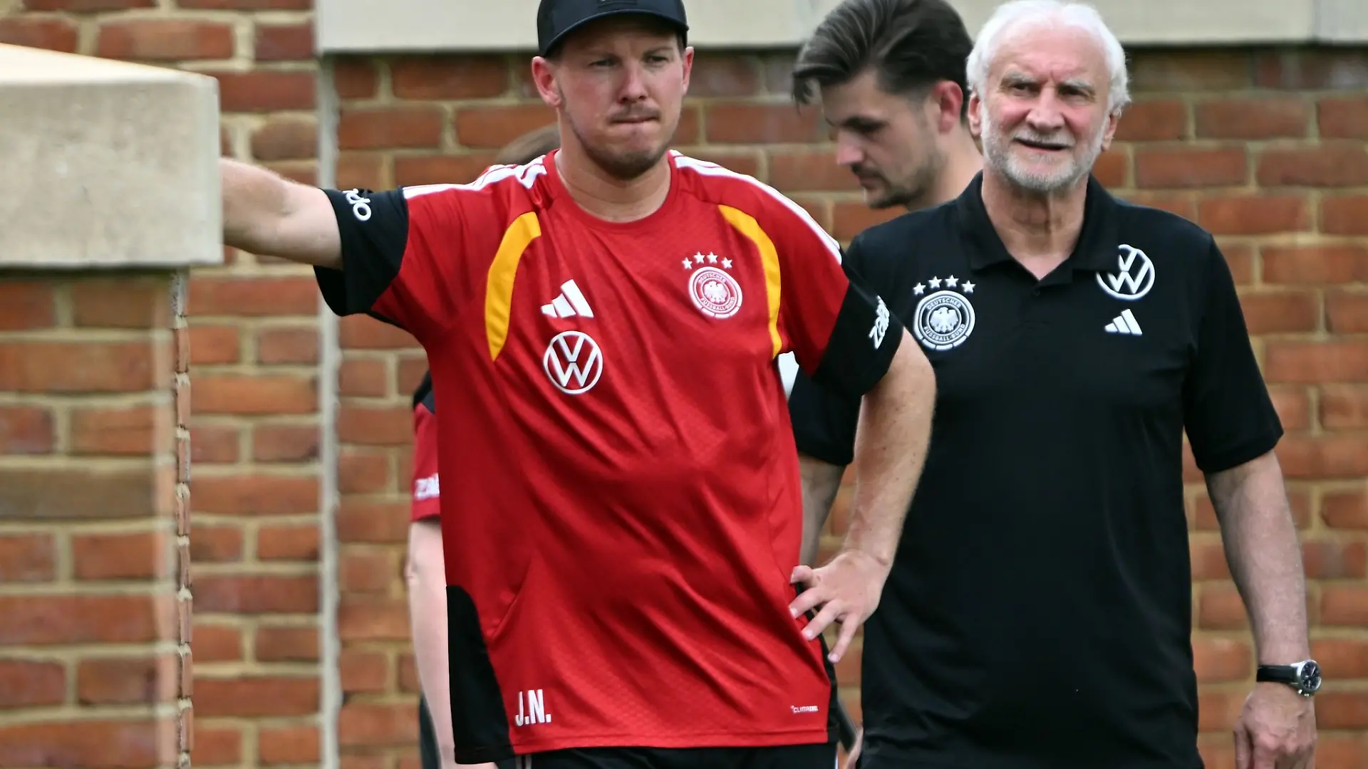 Rudi Völler sieht einige Dinge im Wirken von Ex-Bundestrainer Julian Nagelsmann kritisch. (Archivbild)