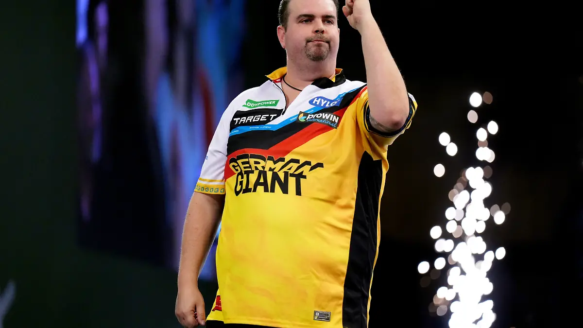 Gabriel-Clemens-Endlich-Darts-Star-holt-ersten-Titel-und-bricht-Finalfluch