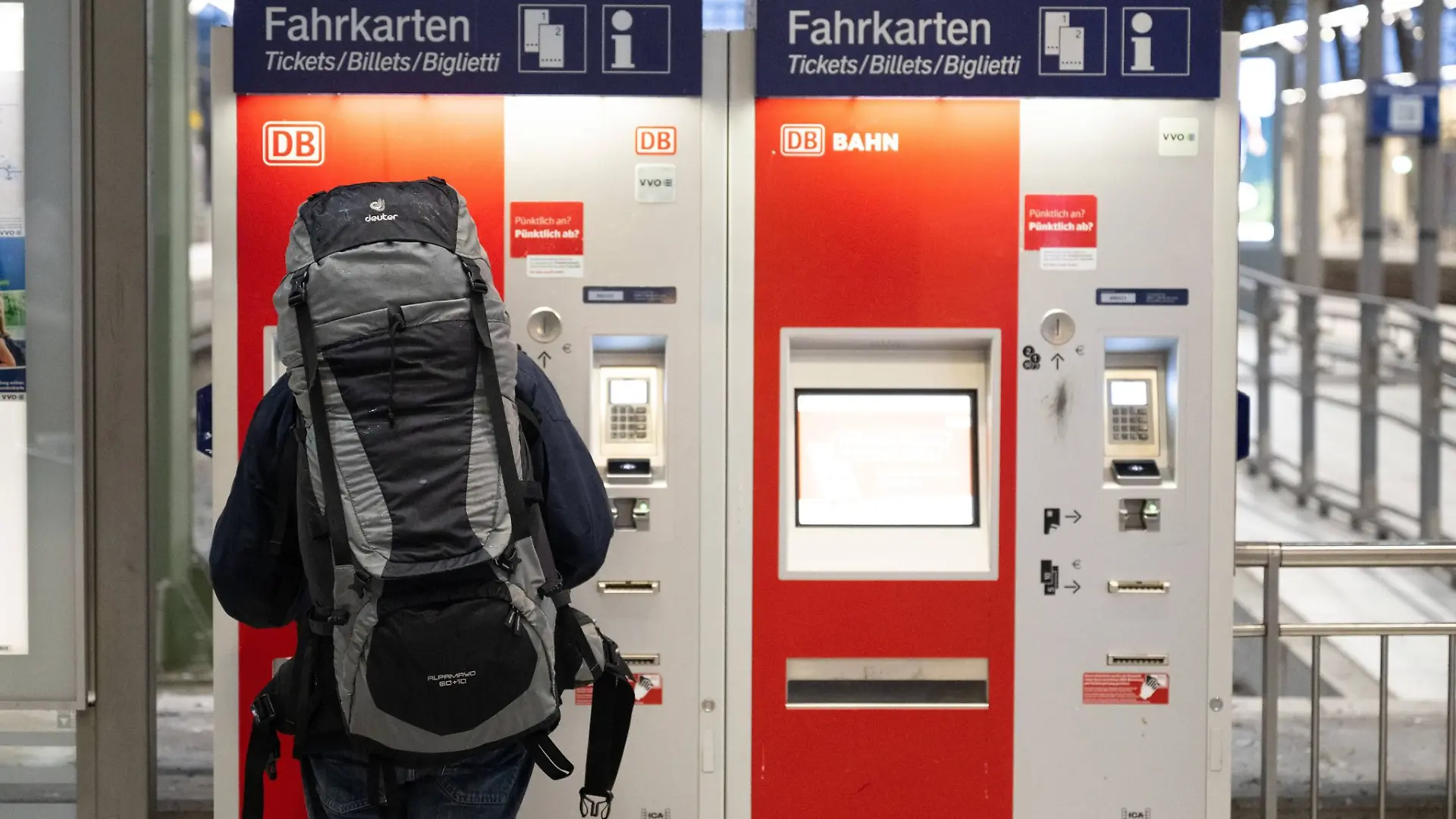 Bahnchefin Palla setzt ein Signal: Die Fahrpreise bleiben bis auf weiteres stabil. (Archivbild)