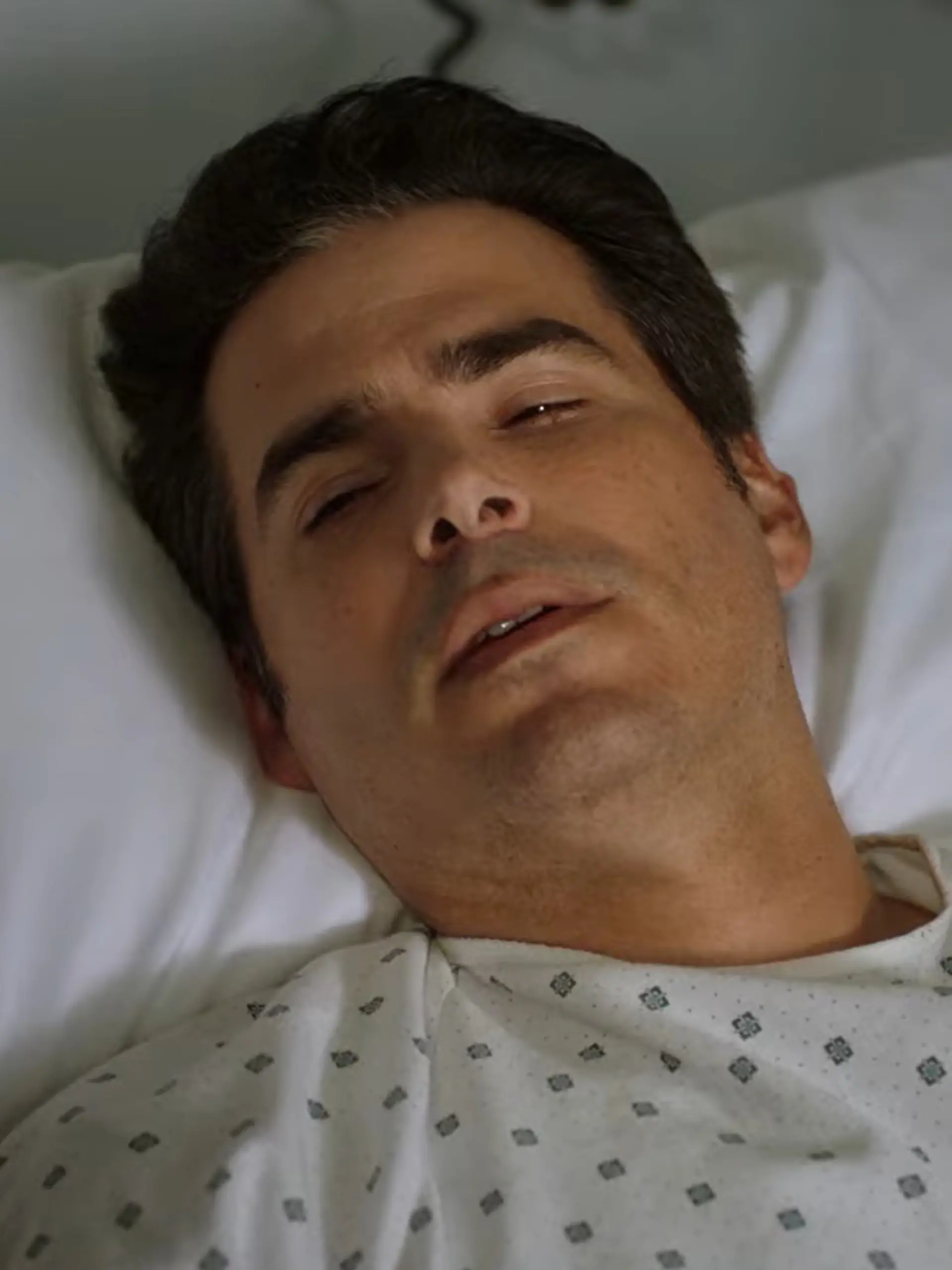 „Ich sollte da gestorben haben.” Der Film „Deadly Patient – Tödlicher Patient” auf Amazon Prime Video wird wegen seiner deutschen Synchronisation zum Gespött im Netz.