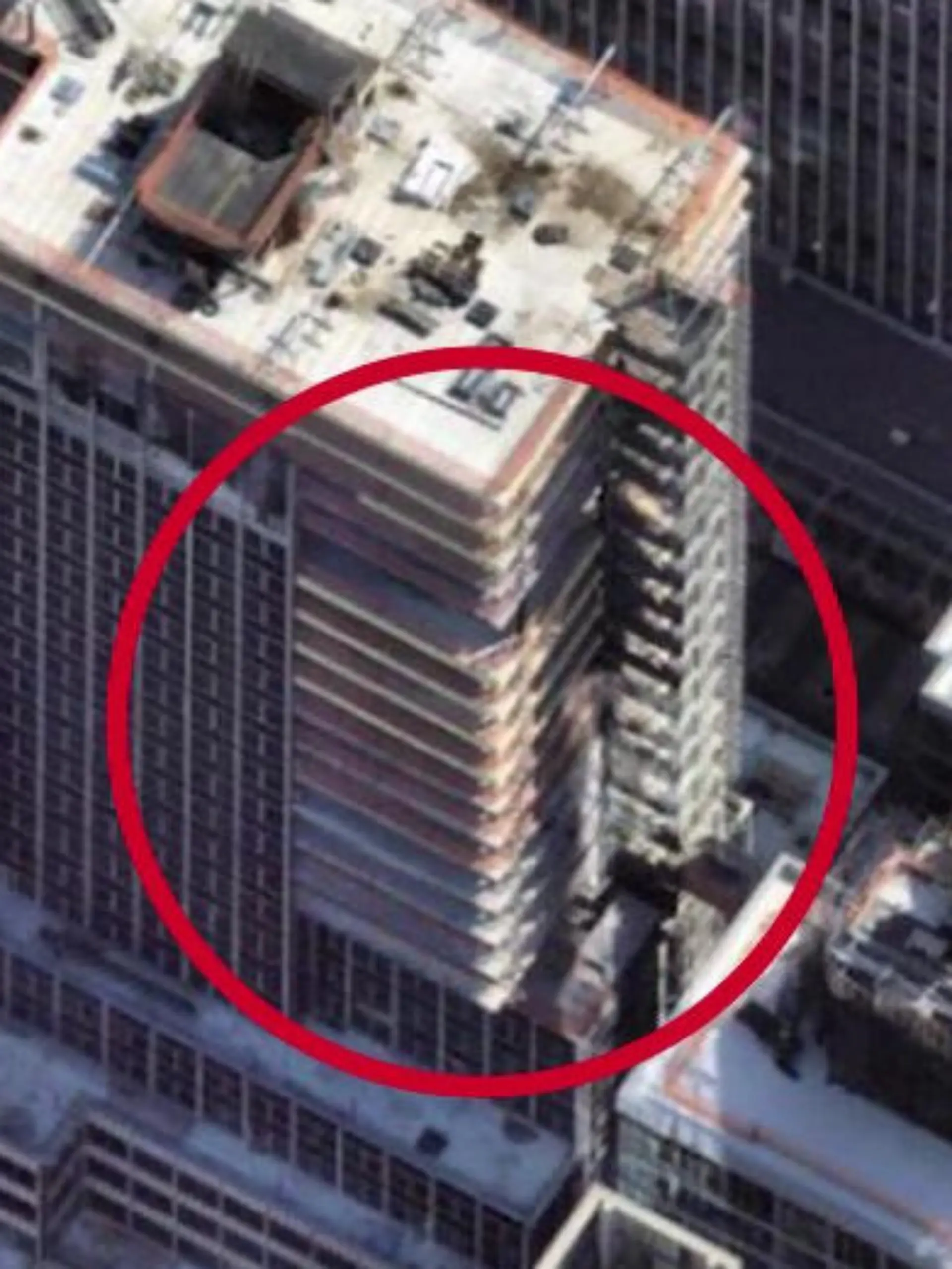 Bild zu: "Hochhaus in New York droht einzustürzen – Tausende Menschen evakuiert!"