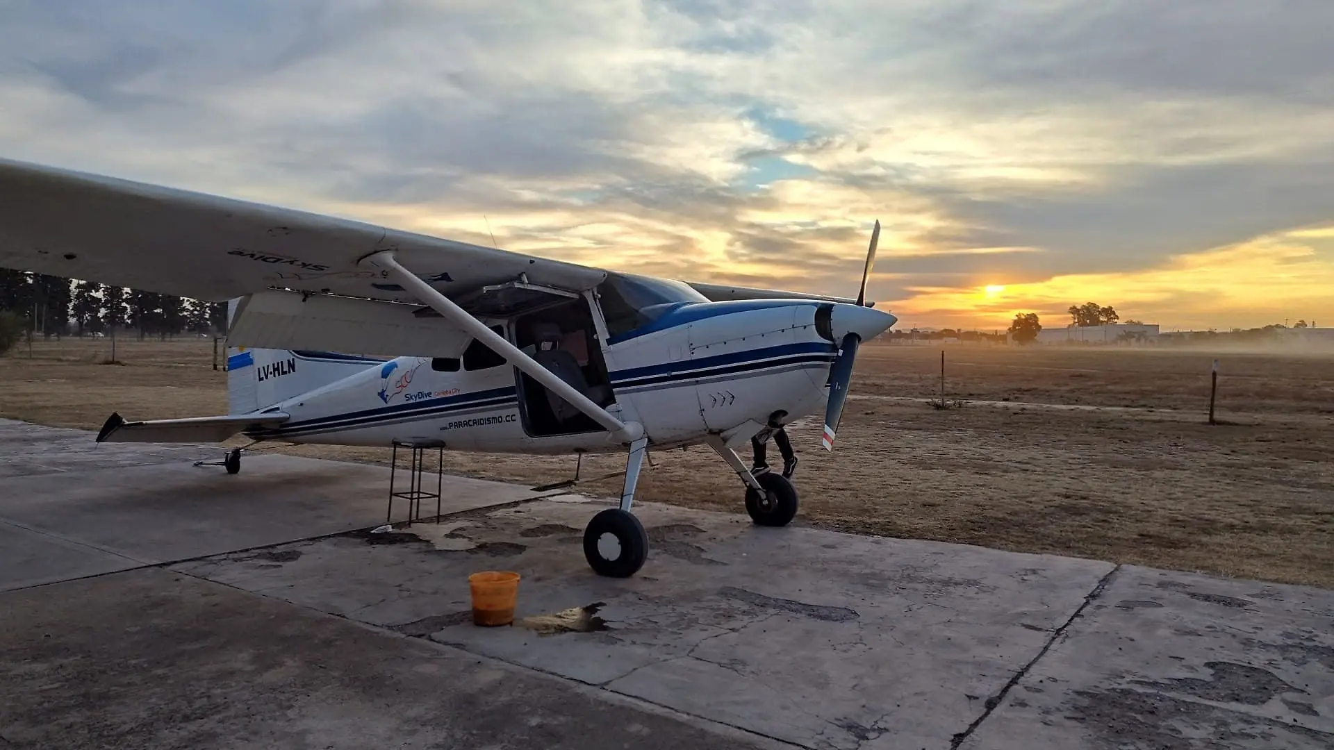 In einer Cessna der Flugschule „Flying Parrot” kam es zu dem Drama