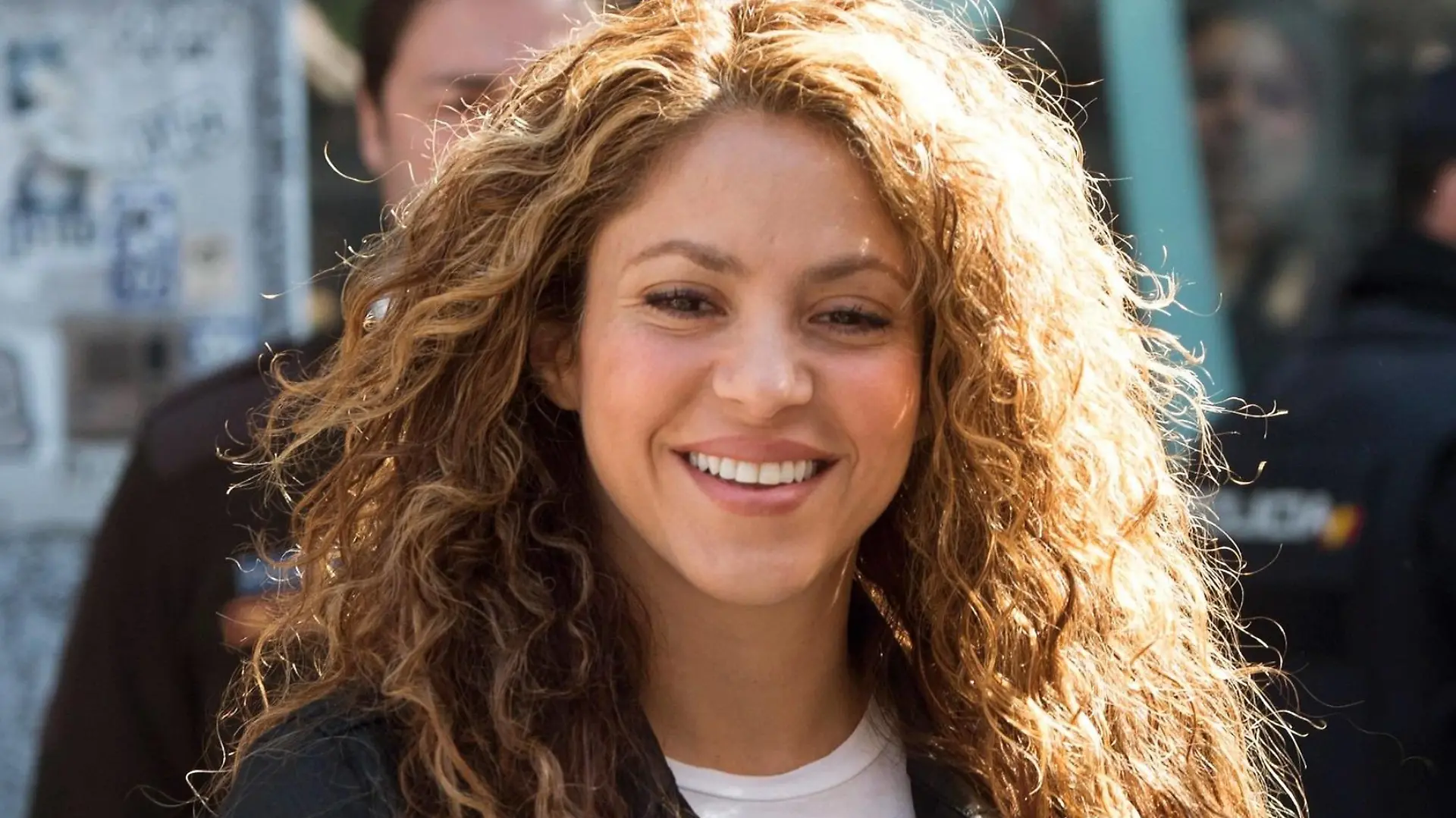 Colombian singer and defendant Shakira leaves the Number 12 Commercial Court after testifying in the first day of a trial of alleged plagiarism, in Madrid, Spain, 27 March 2019. Cuban singer Livan Castellano Valdes (unseen) sued her for allegedly plagiarizing some extracts of his song Yo te quiero tanto (lit. I Love You So Much ) from 1997 in Shakira s song La bicicleta (The bicycle) featuring Colombian singer Carlos Vives. Shakira testifies in Court for allegedly plagiarism with her song La bicileta !ACHTUNG: NUR REDAKTIONELLE NUTZUNG! PUBLICATIONxINxGERxSUIxAUTxONLY Copyright: xLucaxPiergiovannix GRAF739 20190327-636892911115677510