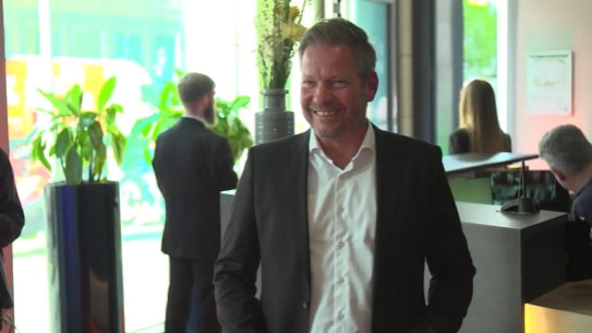 Micaela Schäfers Partner steht lieber im Hintergrund