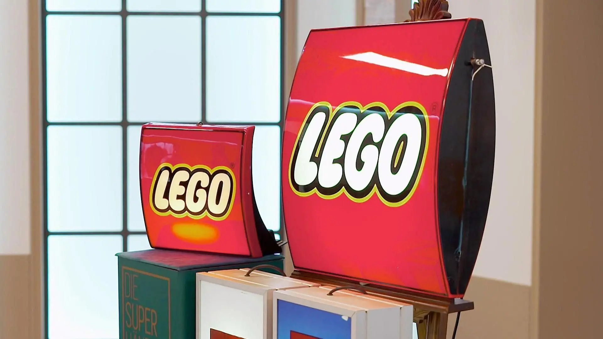 Lego Reklame Leuchten / Helios Warenautomat / Tischlampe