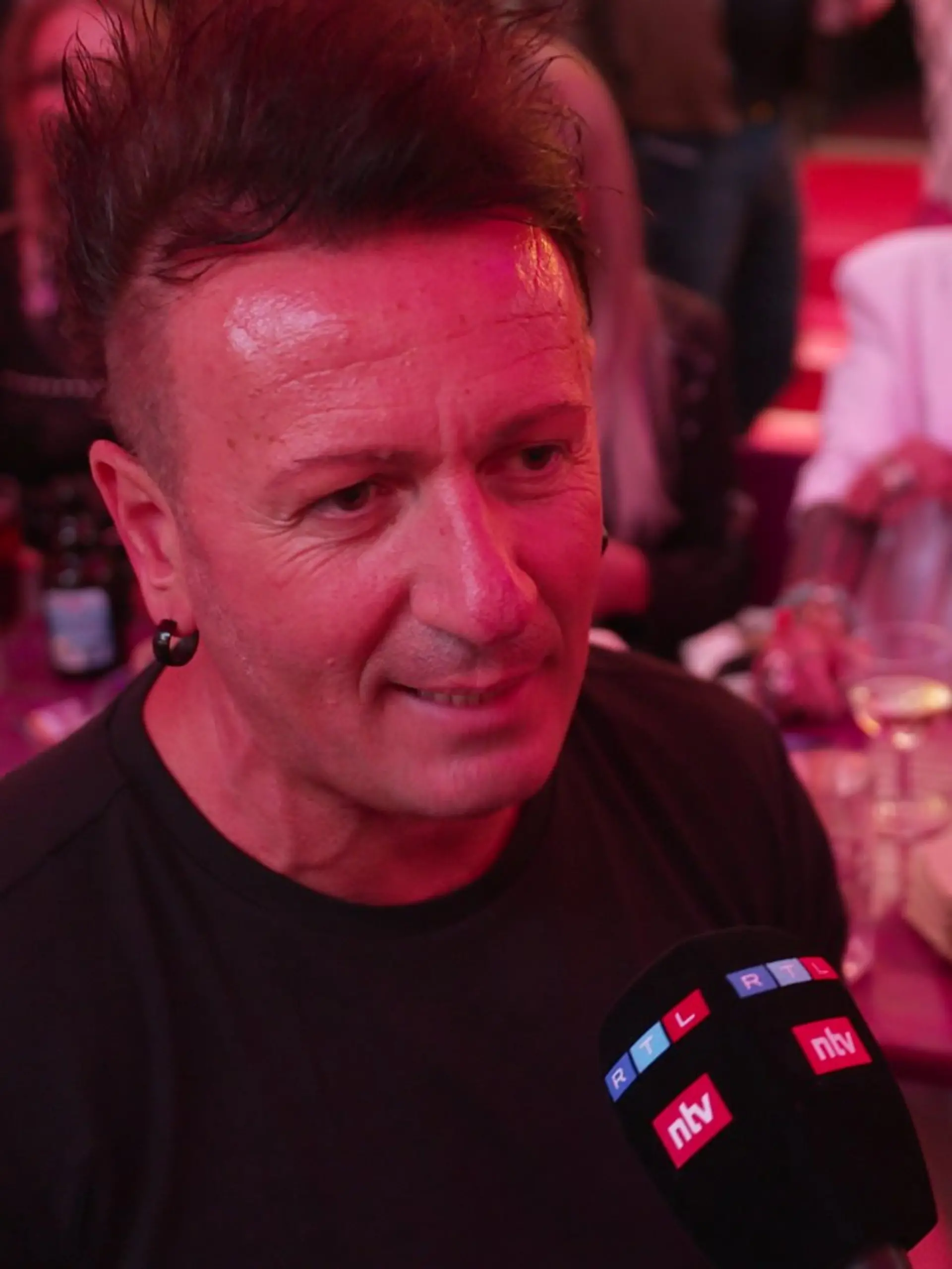 Ennesto Monté besucht die Sommerparty von Olivia Jones