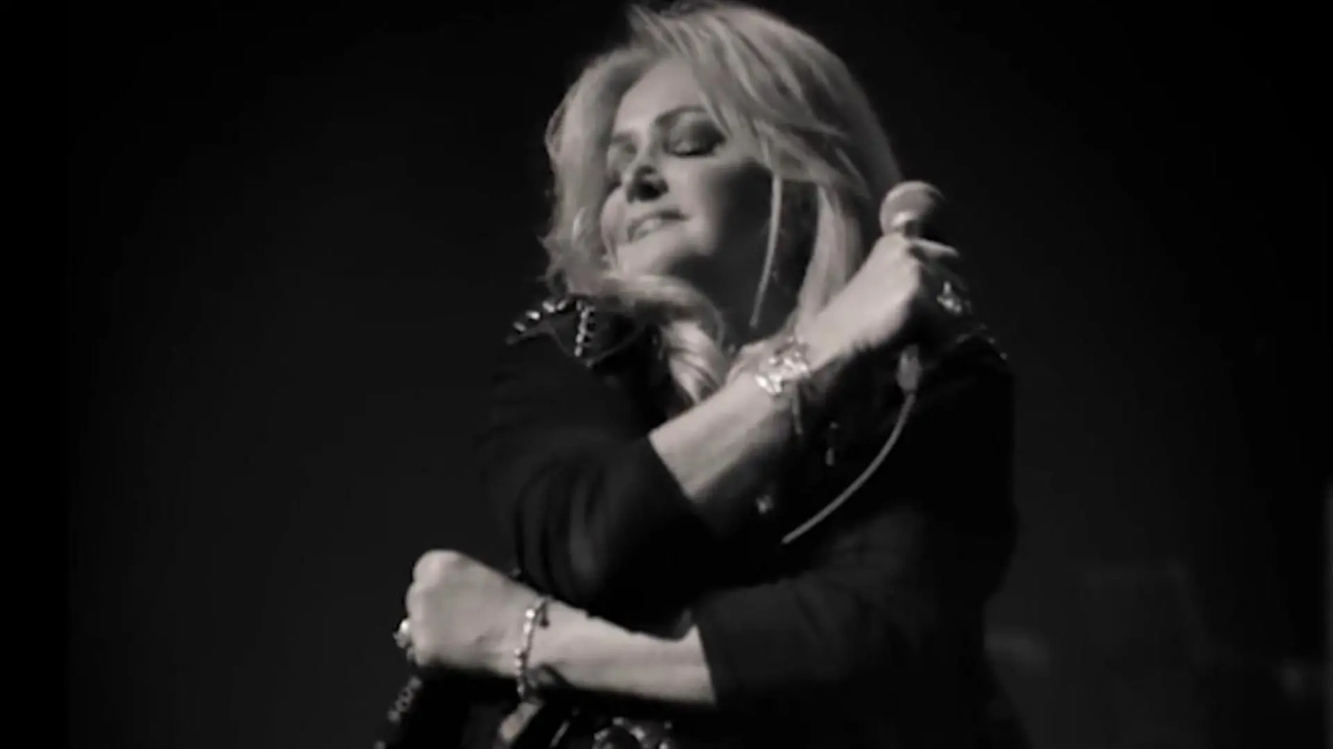 Bonnie Tyler ist tot! Sängerin starb „unerwartet" in Portugal Im Alter von 75 Jahren