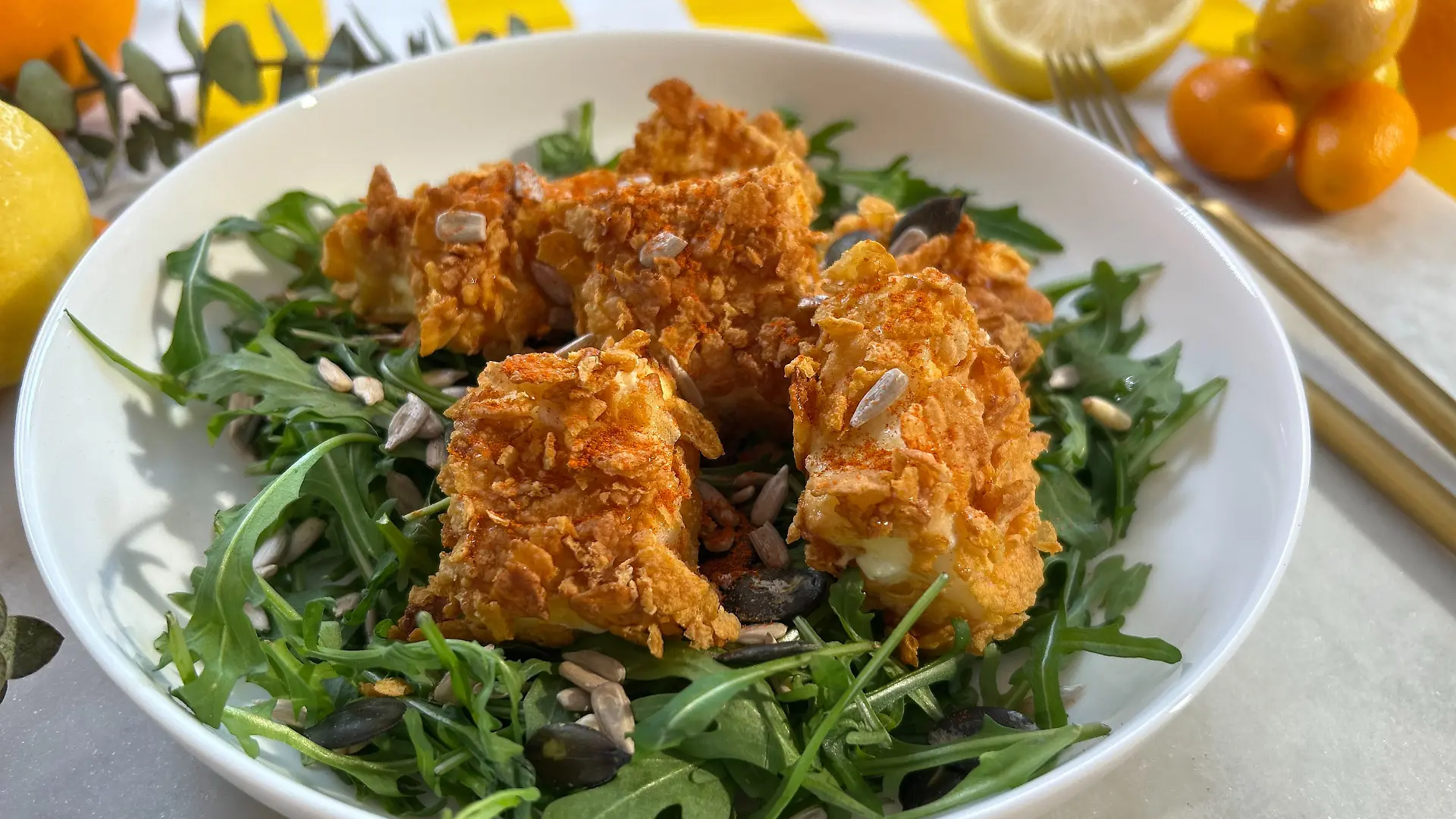 Knusprige Cornflakes-Feta-Nuggets Perfekt für den Airfryer