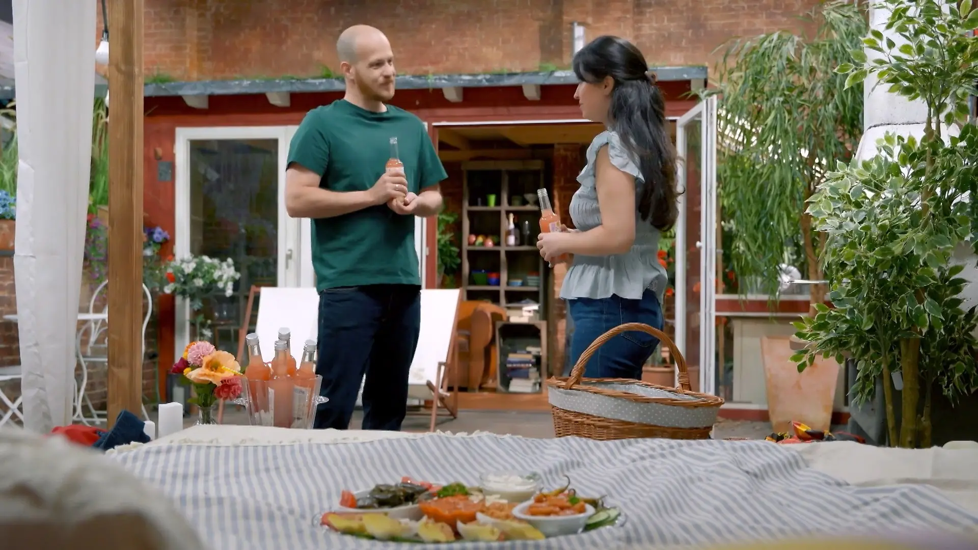 Bild von Kann ein Picknick ihre Liebe retten?