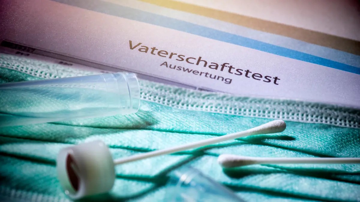 Ein Mann wollte die Vaterschaft eines Kindes nicht anerkennen und trickste so bei einem DNA-Test.