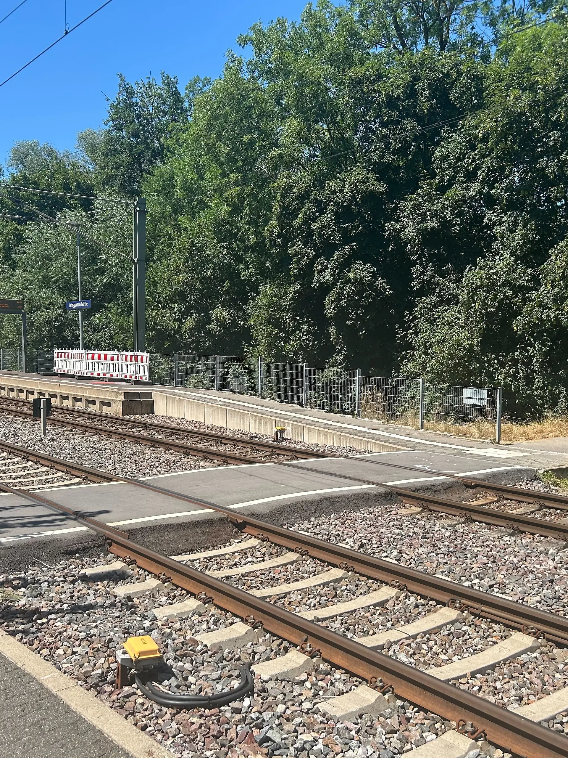 Das Unglück passiert am Samstagabend gegen 19.45 Uhr in Leingarten im Kreis Heilbronn.