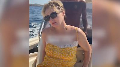 Bild von Frauke Ludowig seekrank im Traumurlaub – und wird so zur Lachnummer ihrer Familie!
