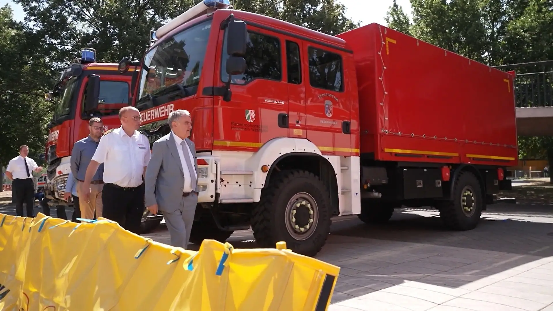 Neue Fahrzeuge für Katastrophenschutz Reul fördert Equipment