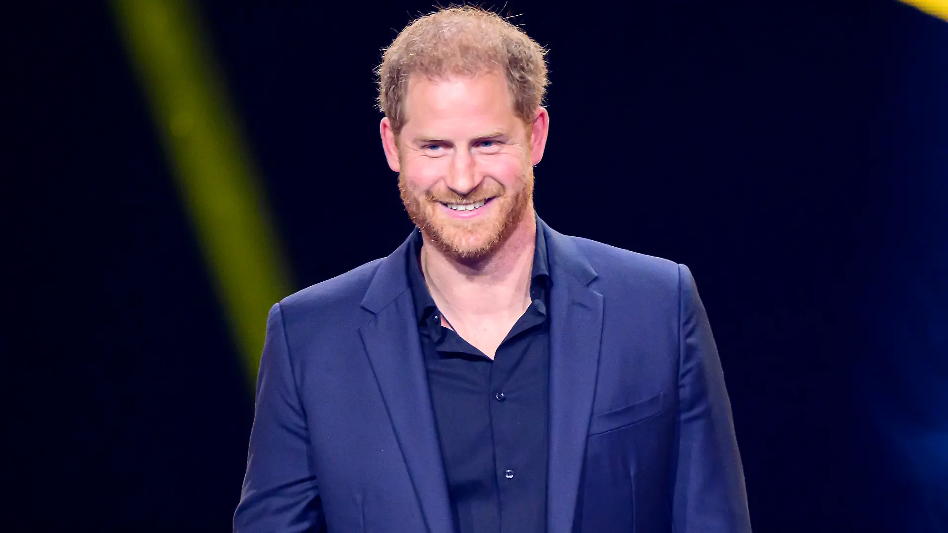 Prinz Harry hat ein ausführliches Podcast-Interview gegeben und dabei auch seine Titel-Frage mit einem Augenzwinkern geklärt.