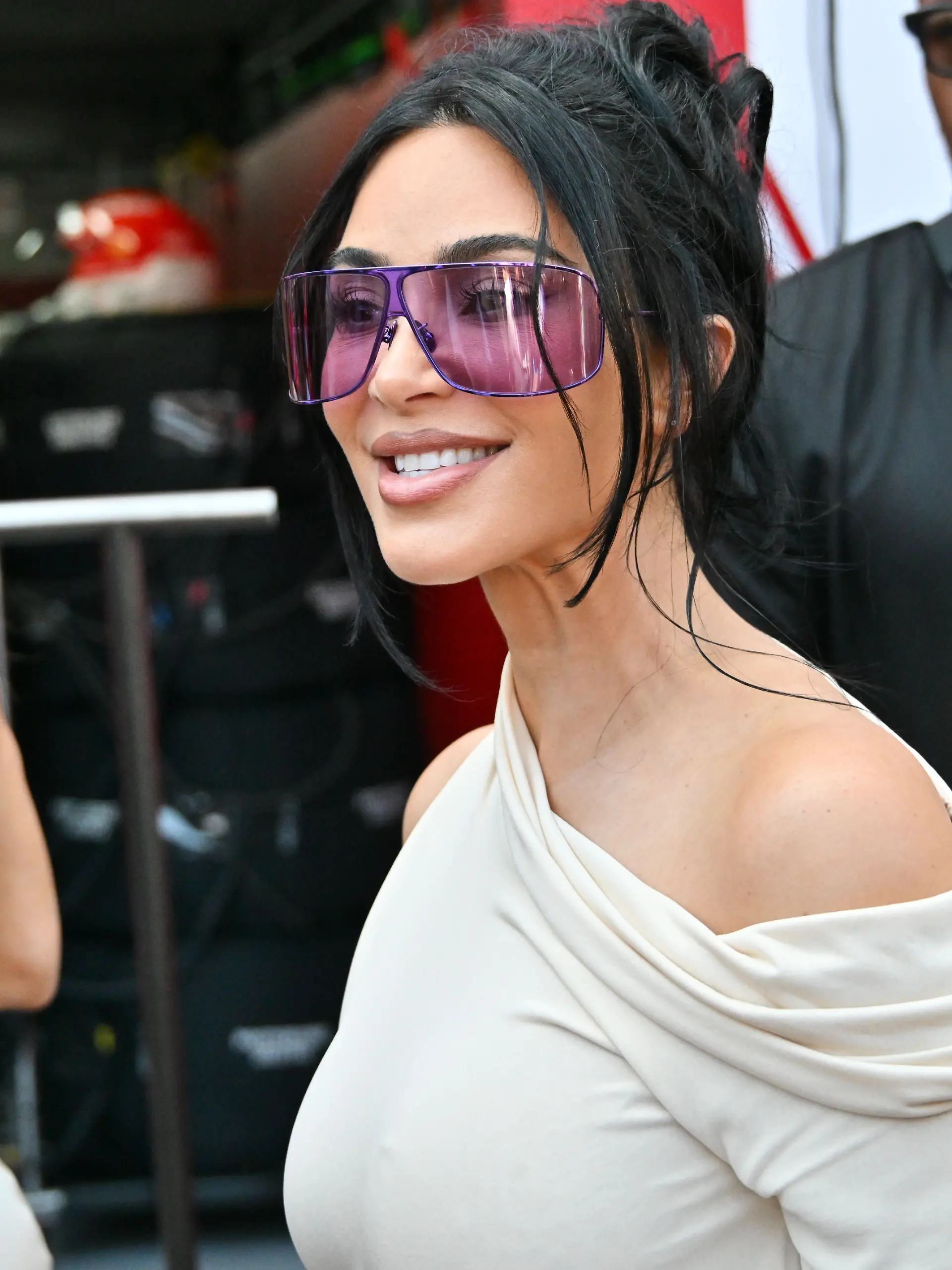 Bild zu: "Kim Kardashian teilt erstes Familien-Selfie mit Lewis Hamilton "