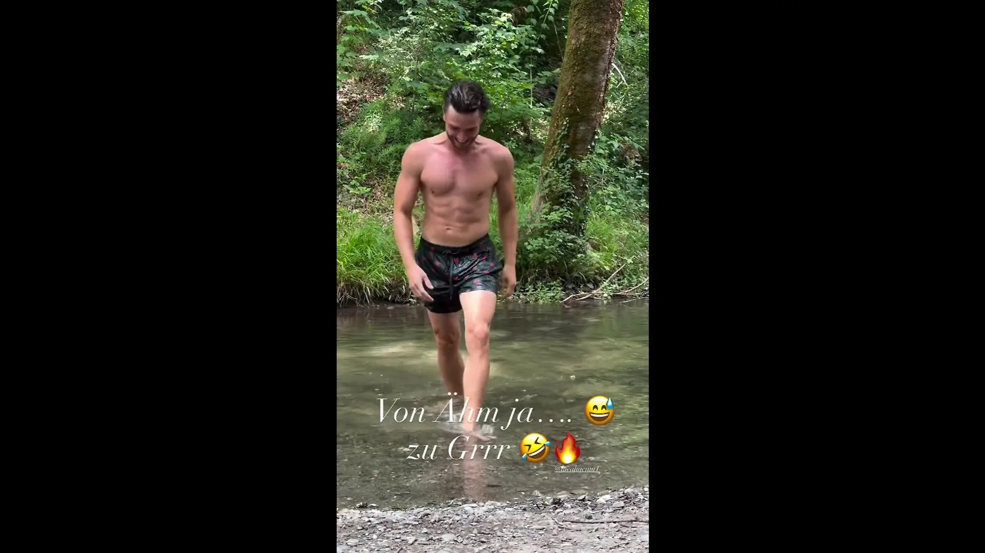 Instagram-Story von Christina Hänni, die Luca Hänni – frisch aus dem Wasser gestiegen – zeigt