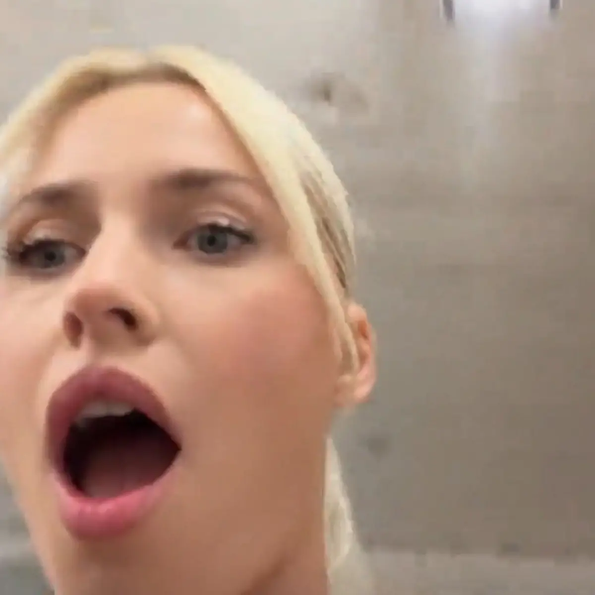 Fluch im neuen Heim?: Schon wieder Haus-Horror bei Lena Gercke! Topmodel dem Wasser nahe